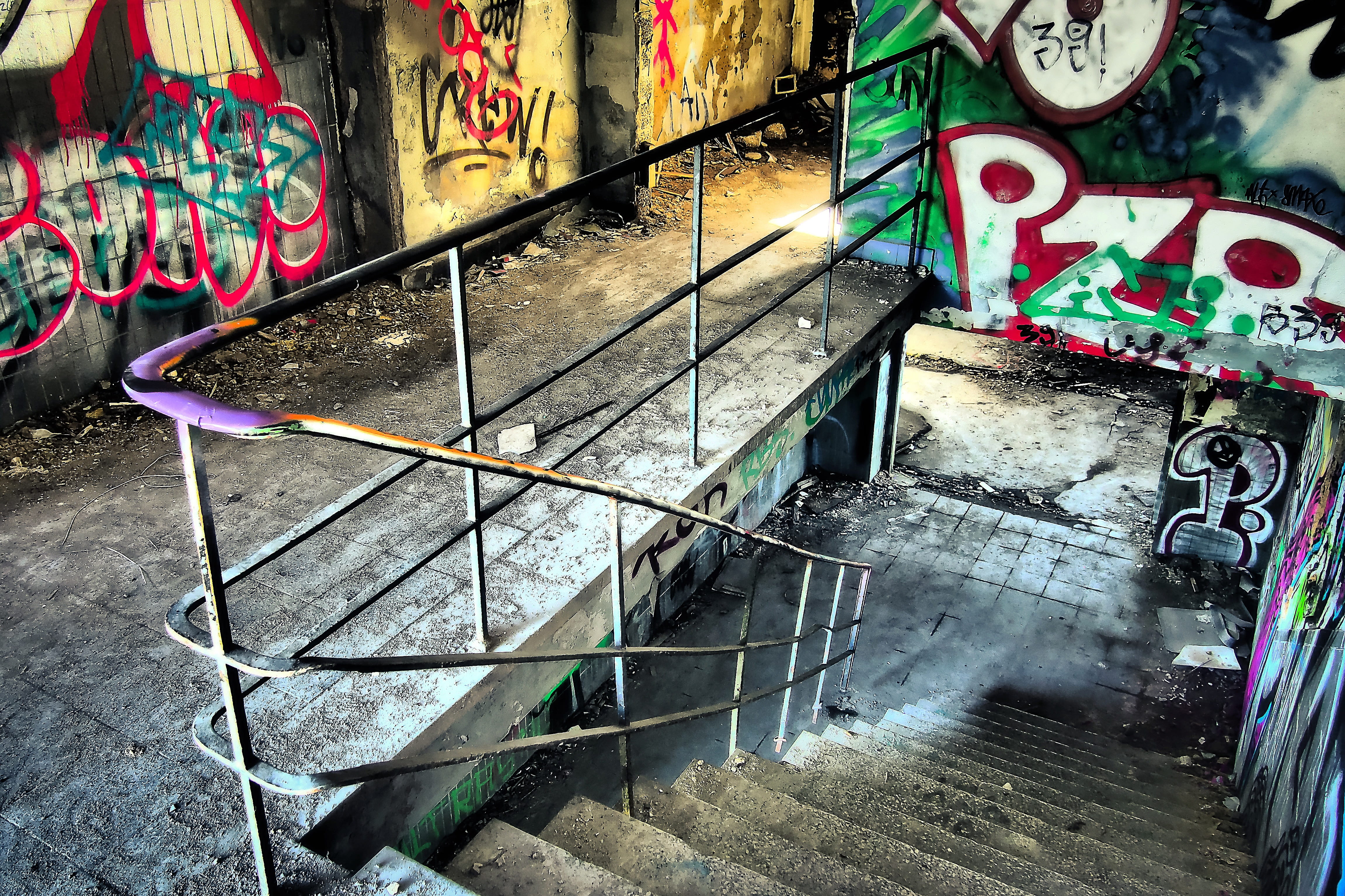 train, dirt, communication, railing, stainless, transient, wall - building feature, old factory, architecture, railway depot, passed, window, building exterior, HD Wallpaper