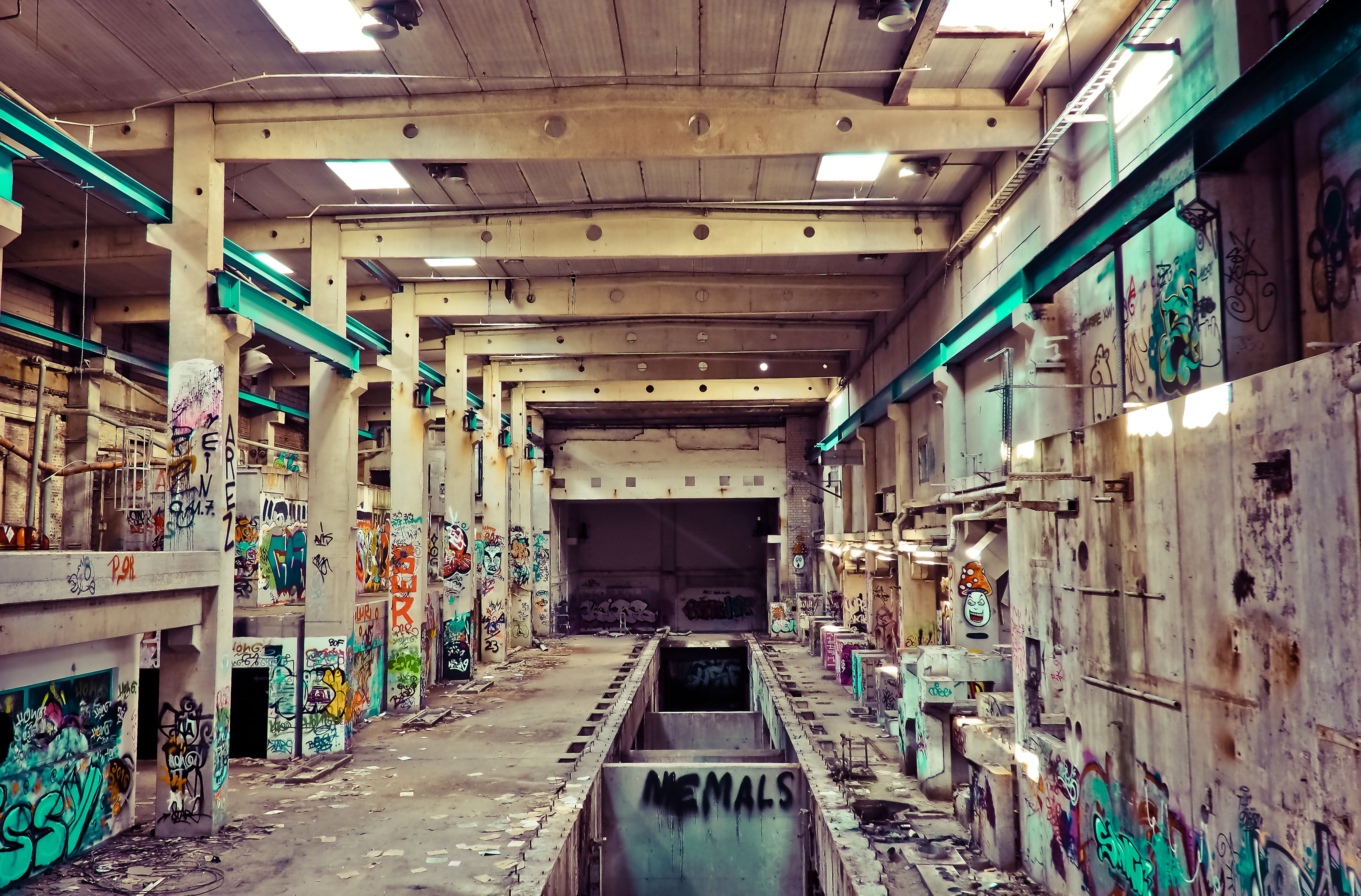 decline, unused, 4K, indoors, empty, past, forget, deterioration, pforphoto, dirty, break up, space, warehouse, passed, ruin, ceiling, architecture, the way forward, HD Wallpaper
