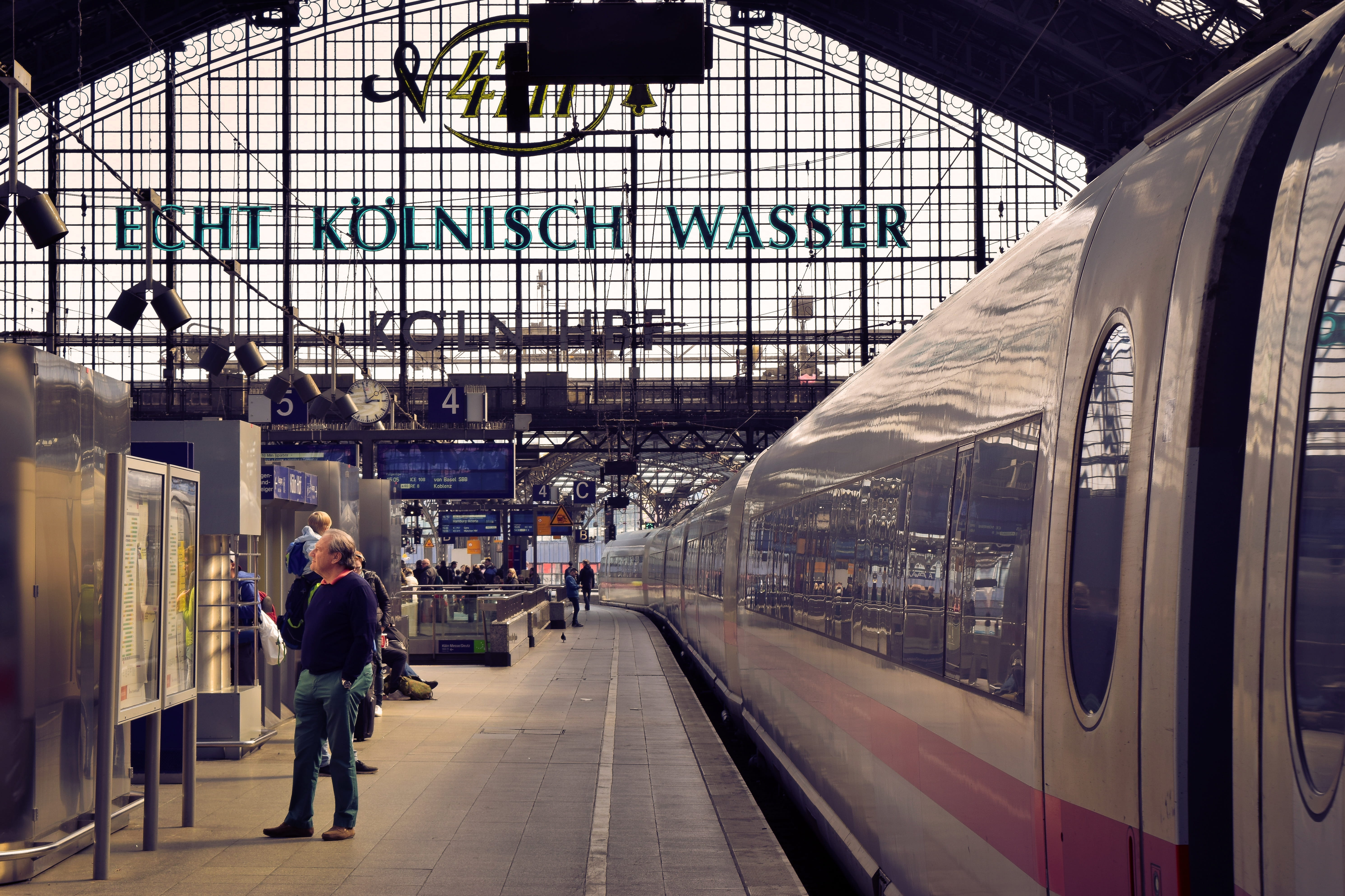 railroad station, city, walking, building, stahlbau, train, central station, day, railroad track, real people, 5K, train ride, lifestyles, s bahn, railway station, HD Wallpaper