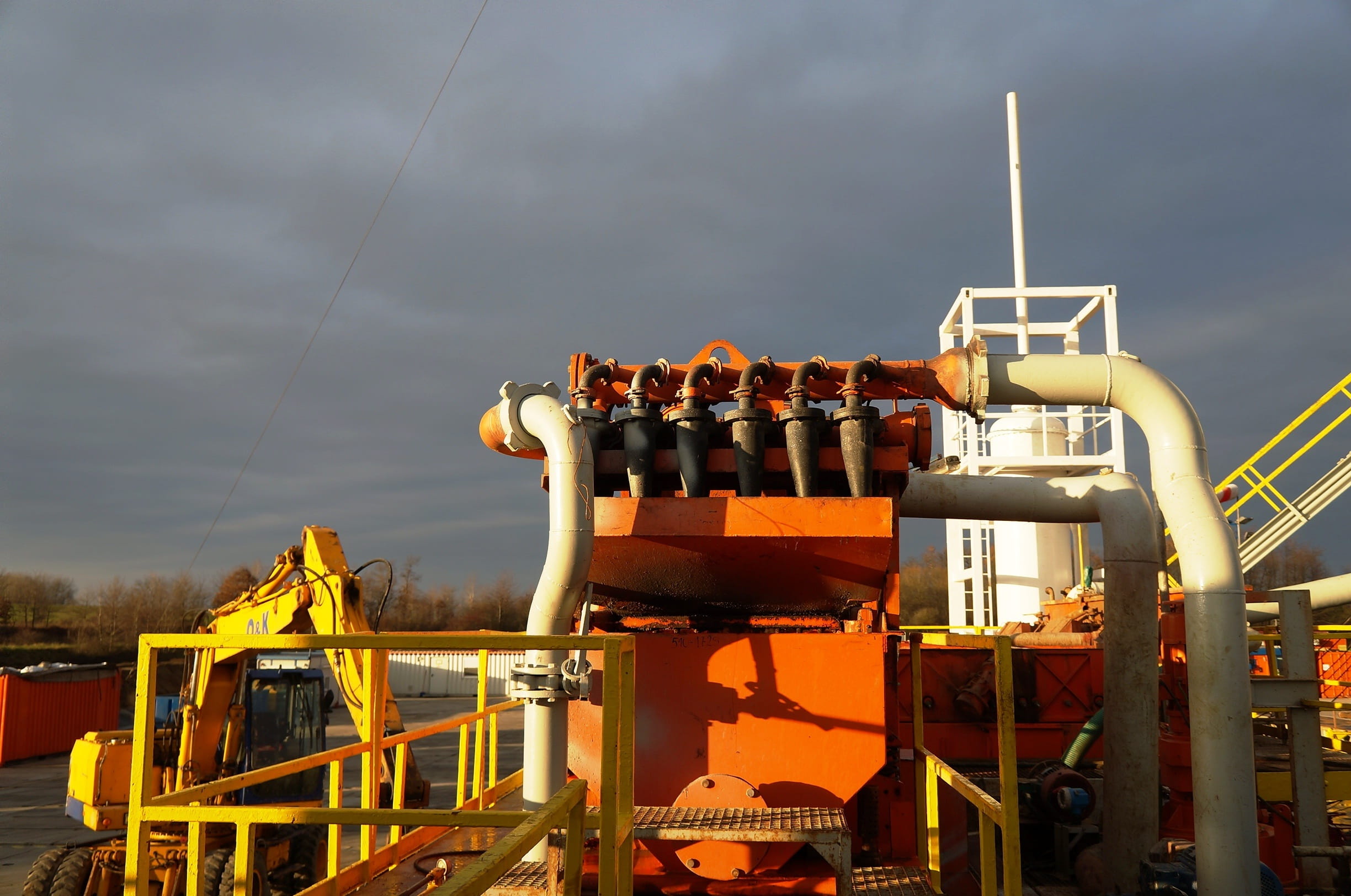 day, cloud - sky, outdoors, nautical vessel, machinery, fuel and power generation, transportation, nature, industrial equipment, business, no people, oil rig, HD Wallpaper
