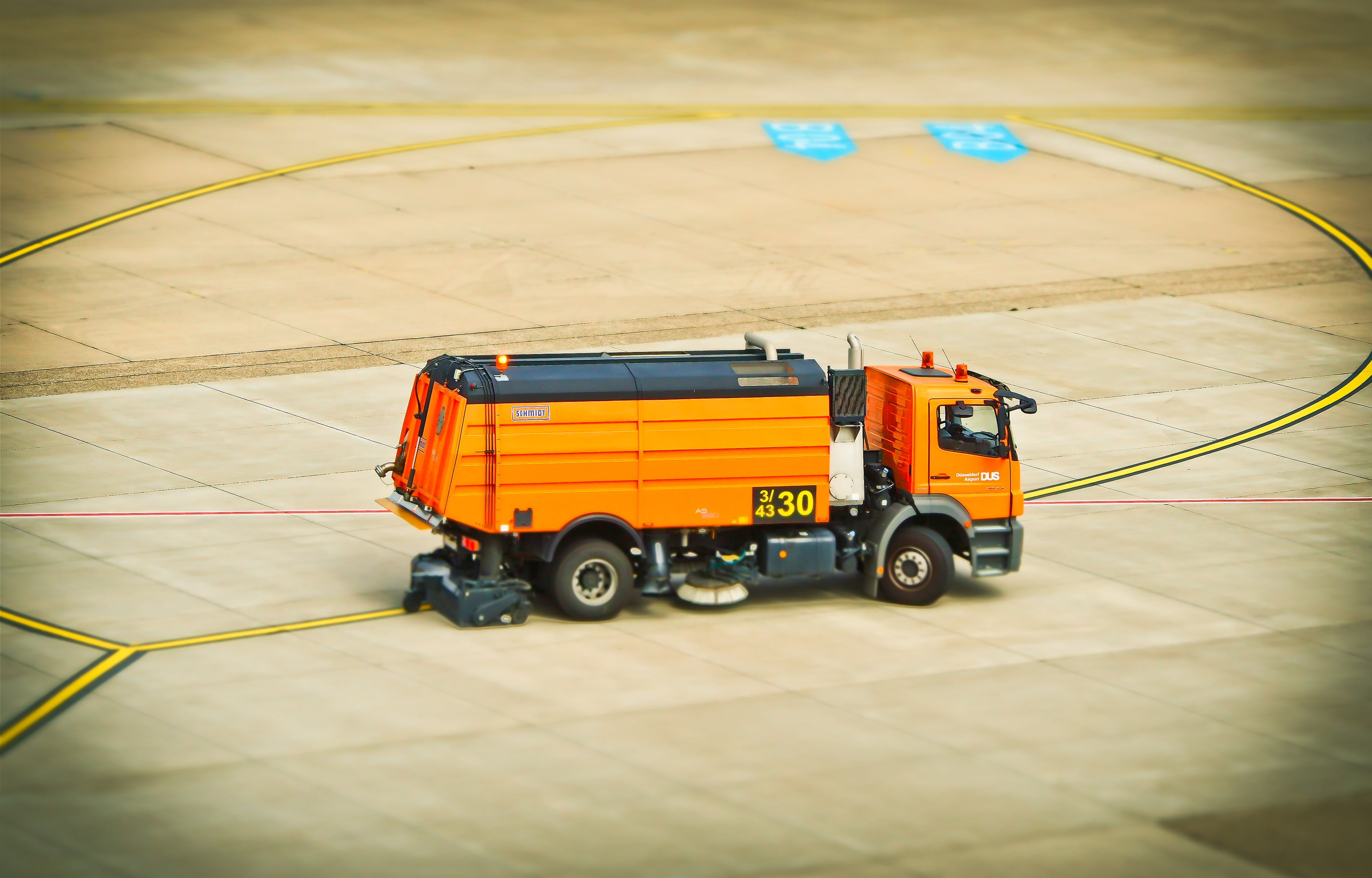 flooring, wheel, motor vehicle, no people, industry, equipment, cleaning vehicle, yellow, tilt shift, container, truck, mode of transportation, düsseldorf, HD Wallpaper