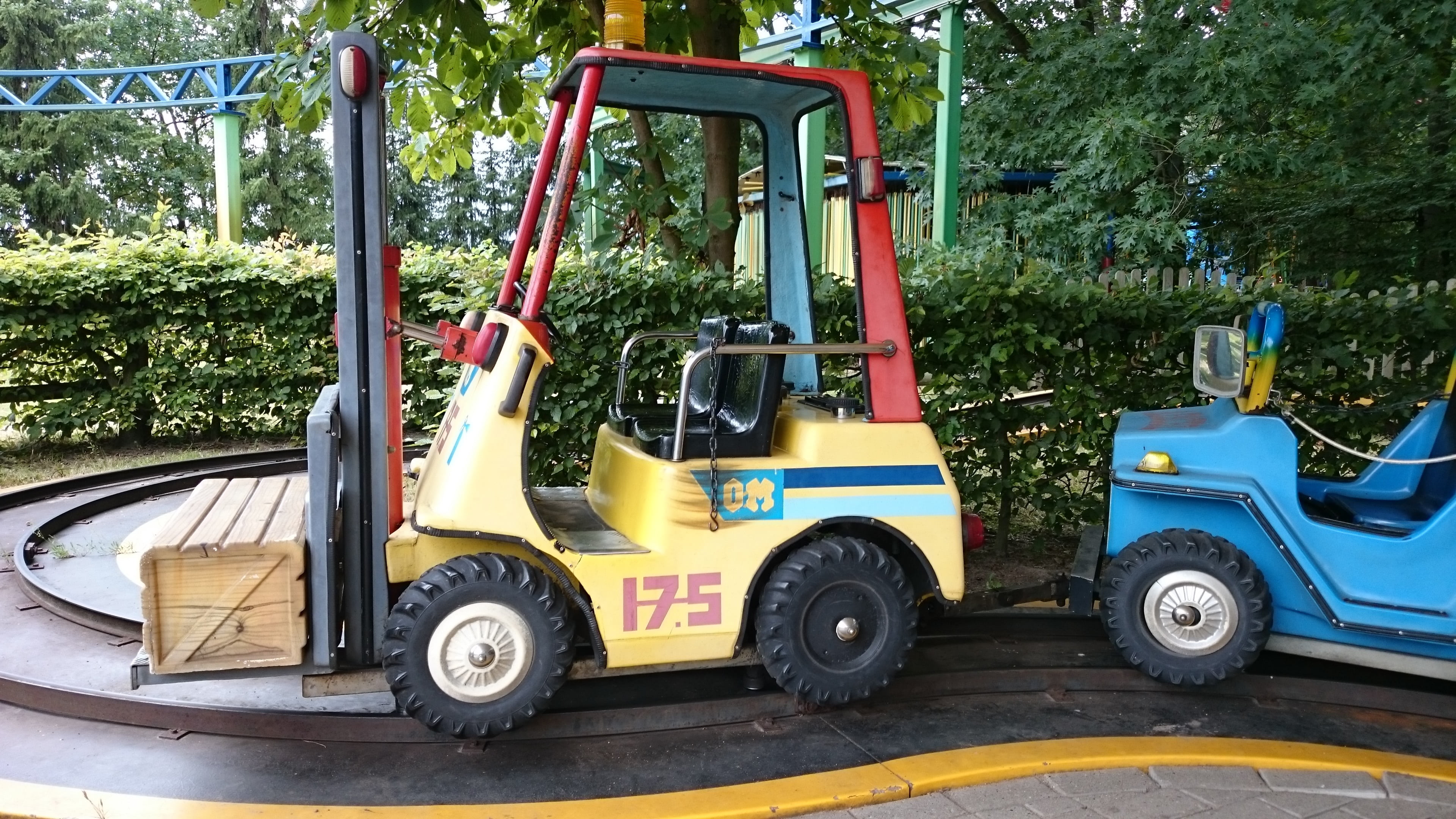industry, mode of transportation, man made object, no people, golf cart, machinery, motor vehicle, yellow, nature, man made, erse park, theme park, wheel, HD Wallpaper