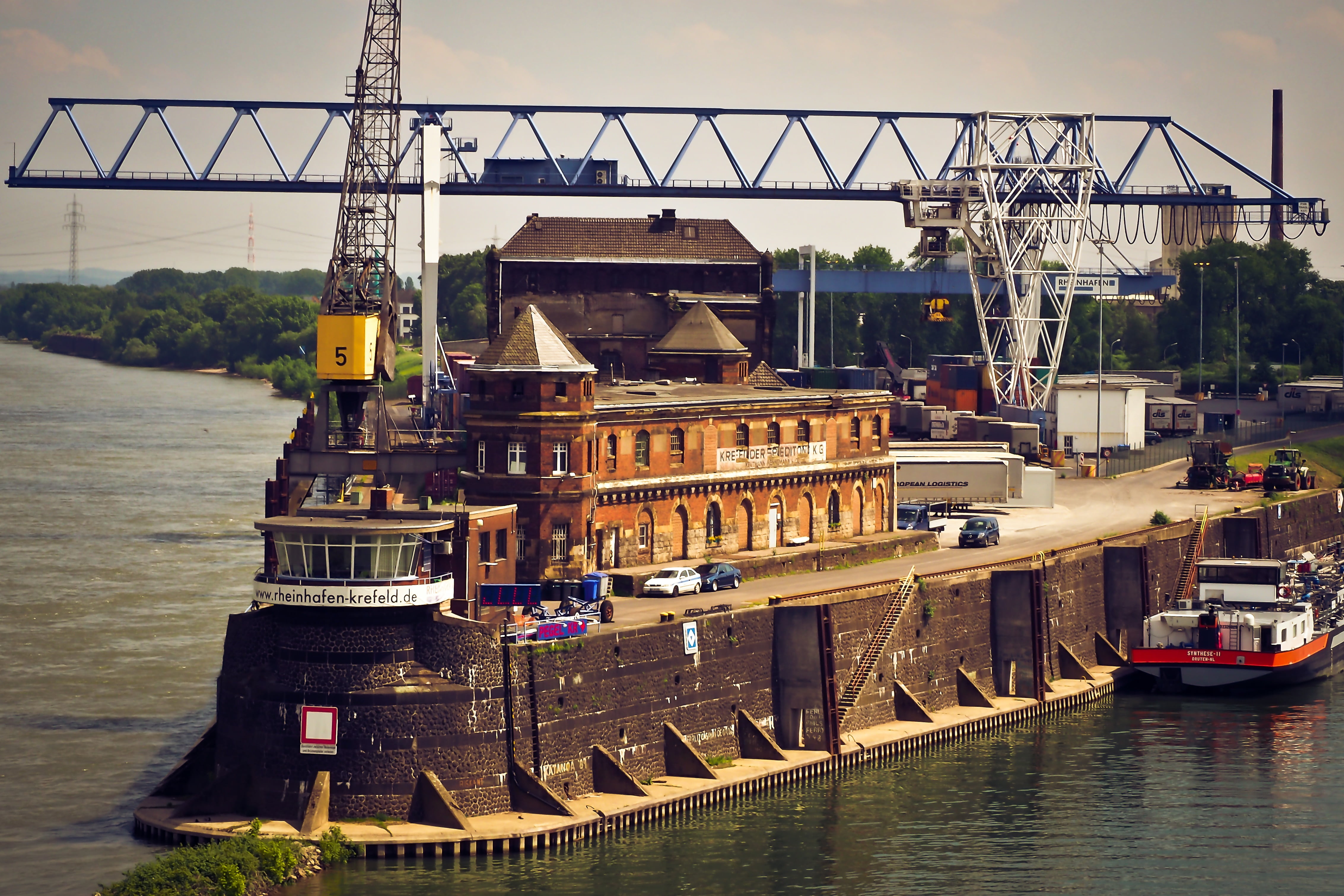 bridge, mode of transportation, crane, architecture, house, ship, 4K, industry, transport of goods, mood, commercial Dock, building exterior, inland waterway transport, HD Wallpaper