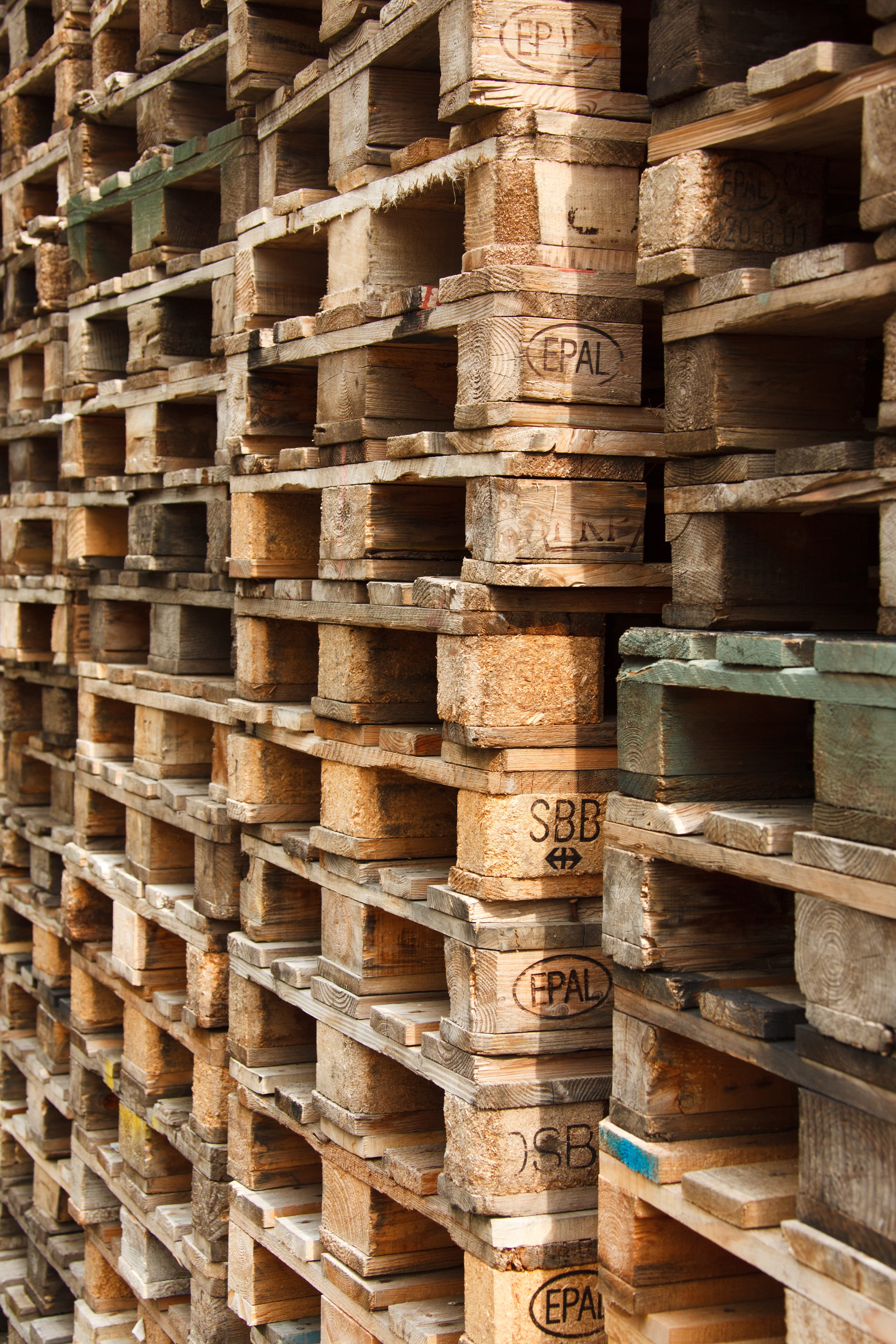 in a row, craft, freight, brown, container, textured, art and craft, no people, wood - material, pallets, pallet, pattern, wooden, business, wood, full frame, Phone HD Wallpaper