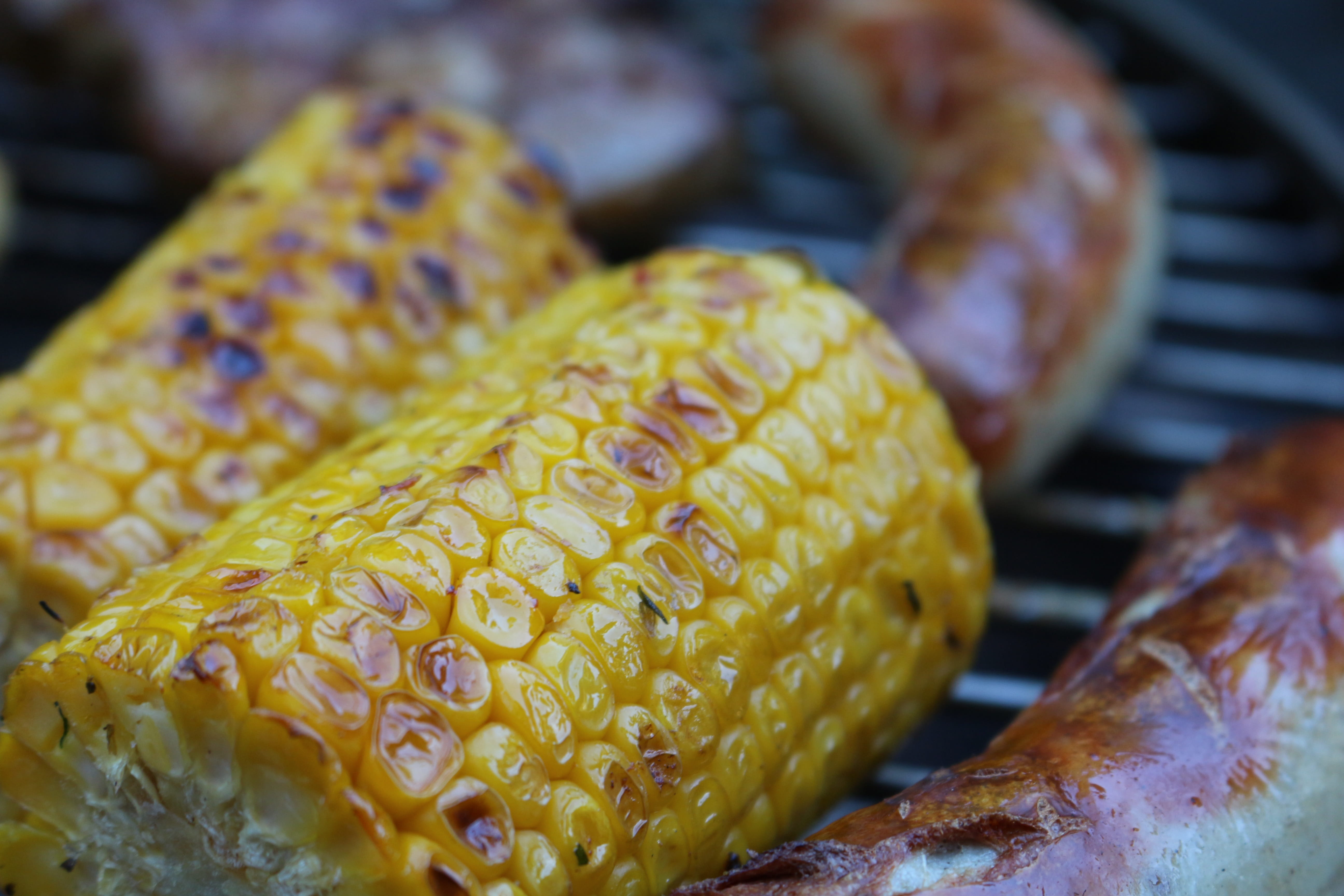 grill sausage, still life, 5K, food, focus on foreground, close-up, for sale, greasy, market, wellbeing, grill sausages, selective focus, pork sausage, HD Wallpaper