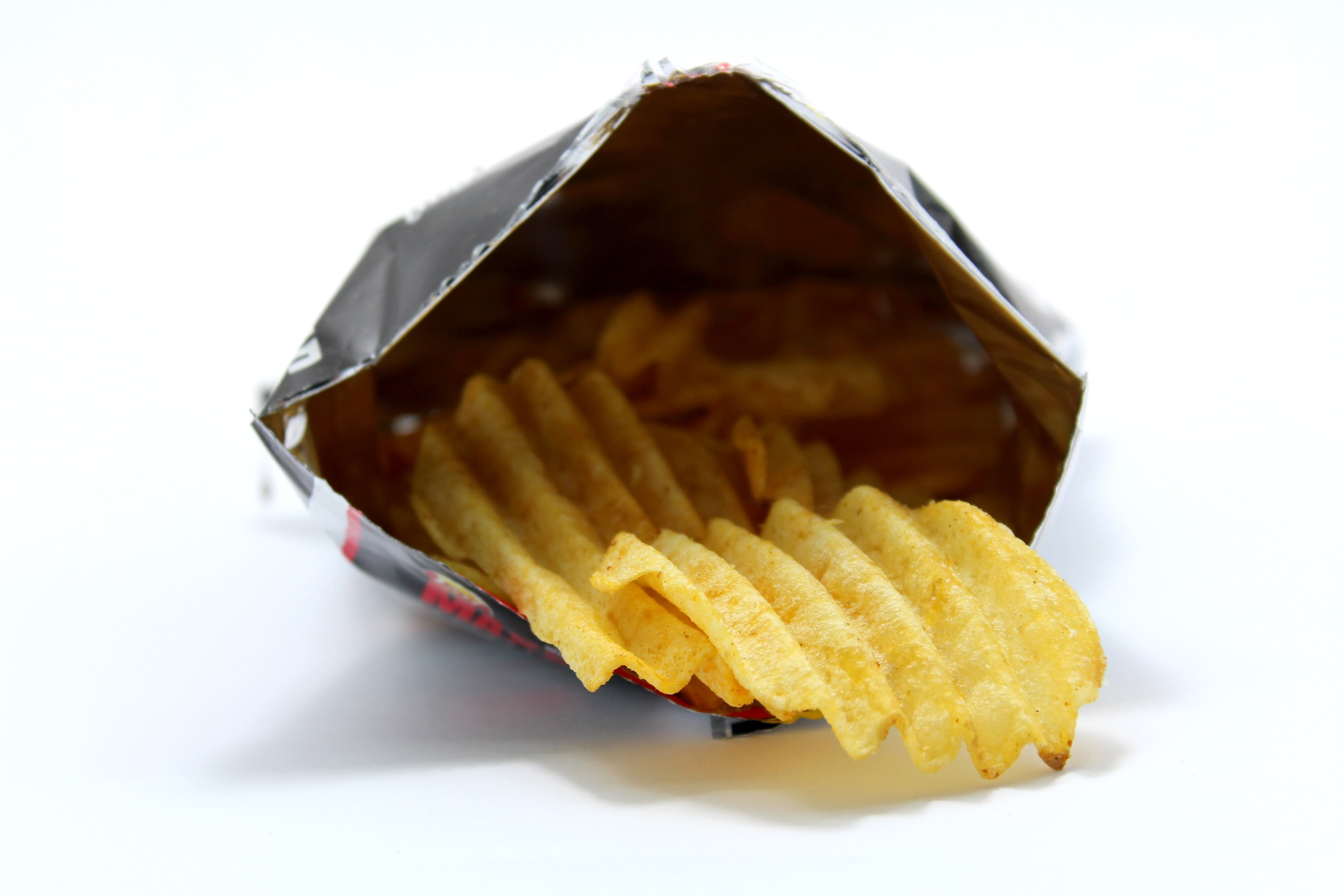 chip, spicy, delicious, close-up, unhealthy eating, pile, golden, cut out, closeup, cluster, fast food, food and drink, chips, no people, full, yellow, HD Wallpaper