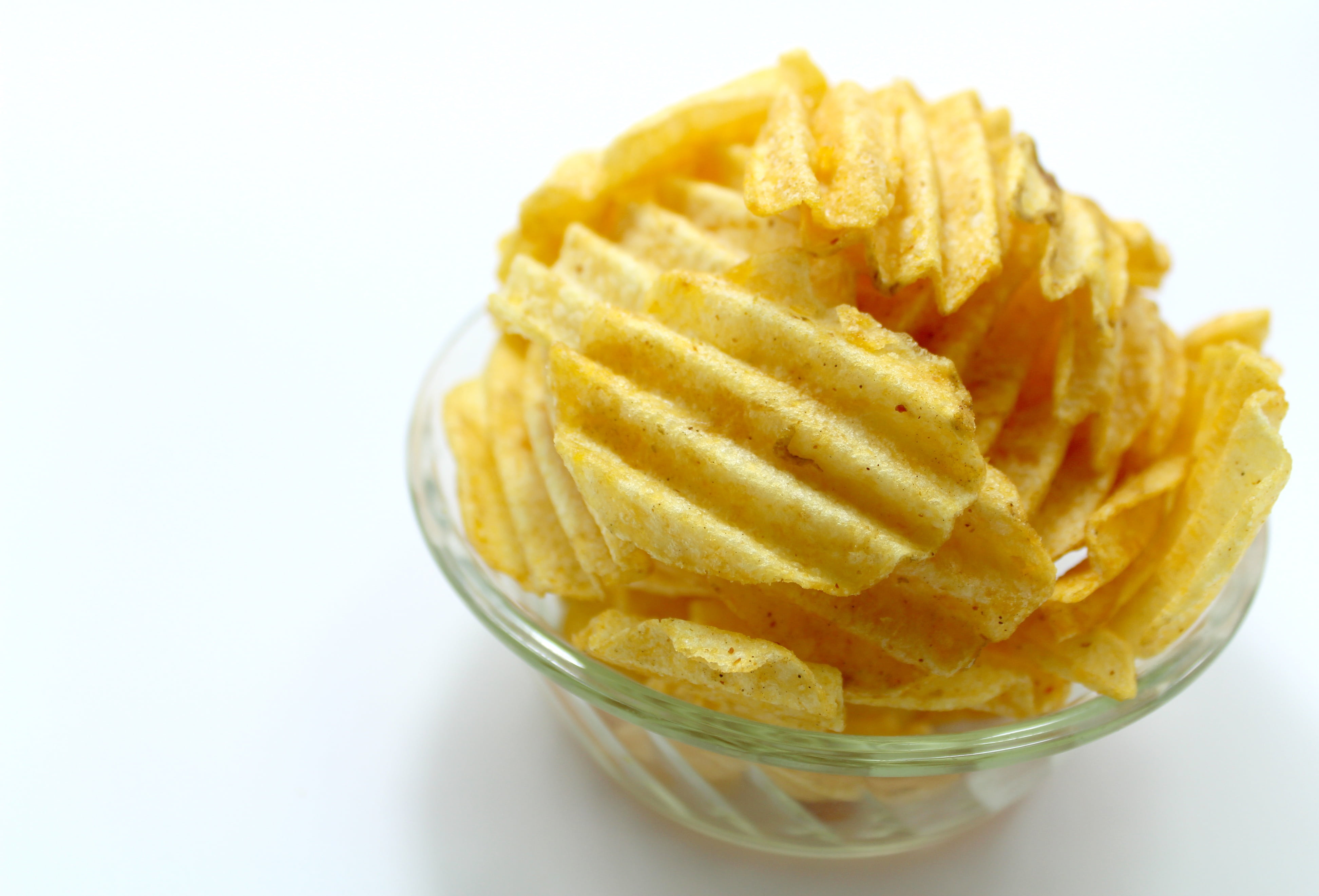 spicy, delicious, glass, take out food, gold, salted, nutrition, french fries, salt, potato chip, potato, white background, junk, food and drink, close-up, HD Wallpaper