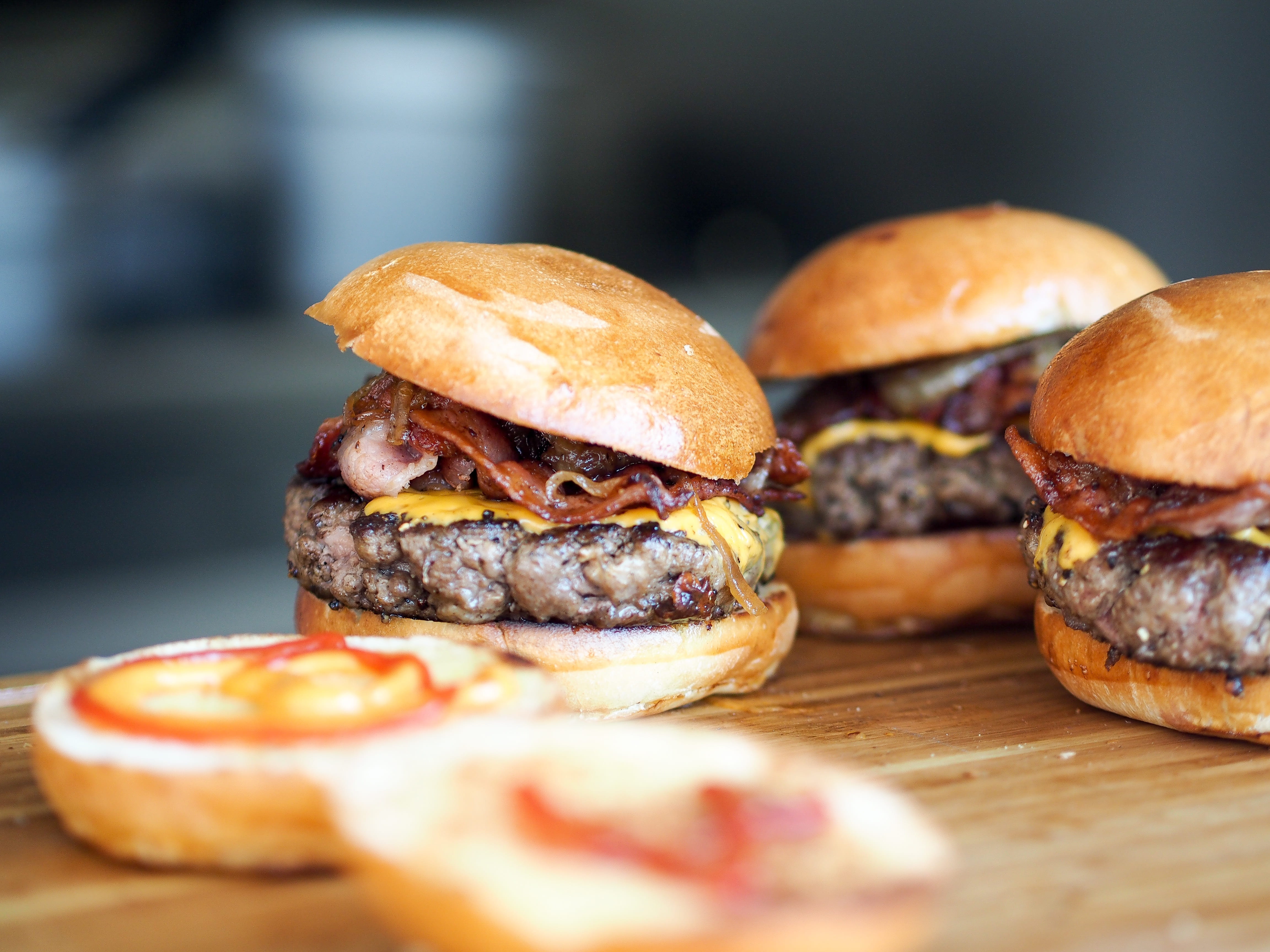 selective focus, food, cheeseburger, temptation, ready-to-eat, burger, sandwich, photography, snack, tomato, bacon, 4K, unhealthy eating, grilled, lunch, HD Wallpaper