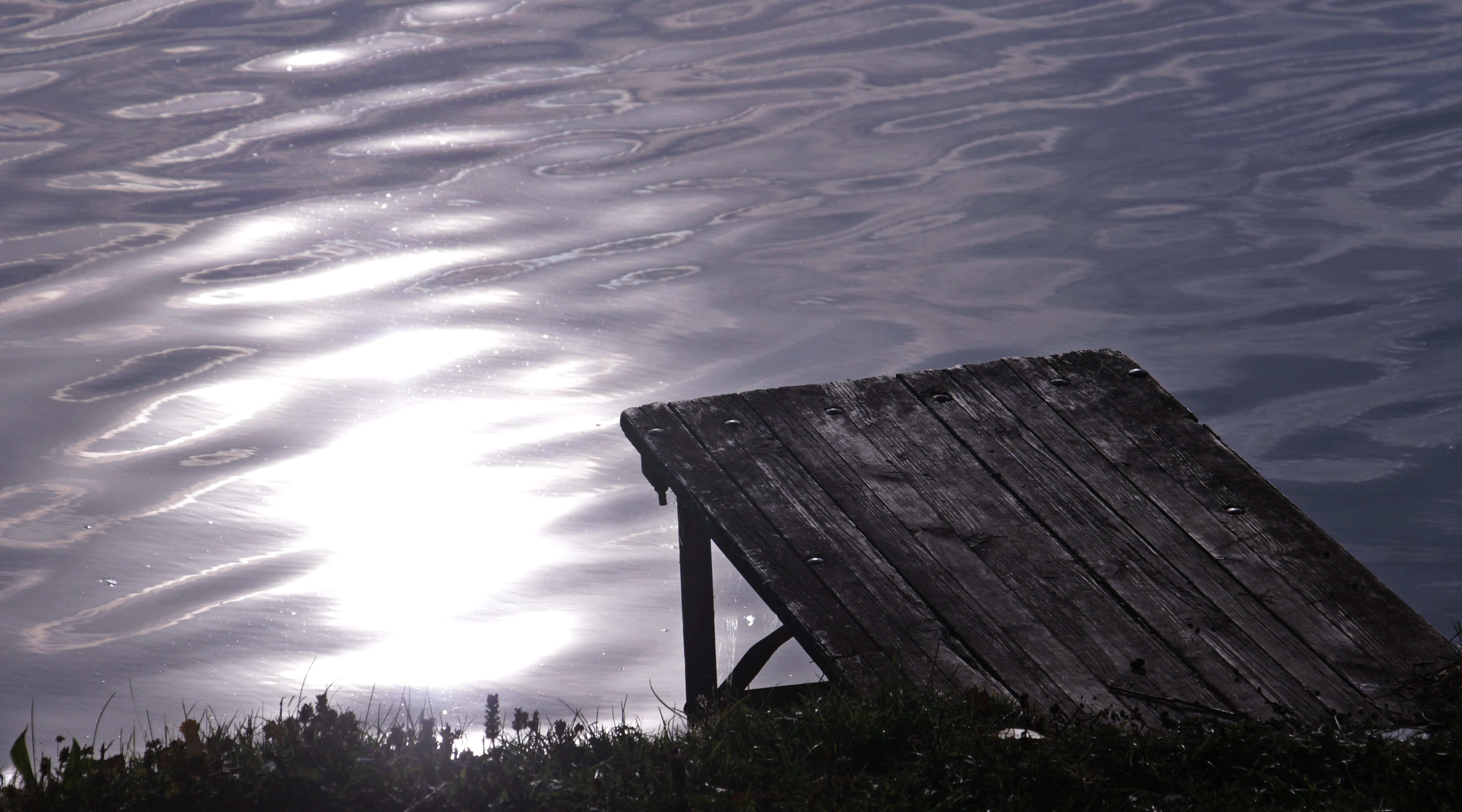wood, rest, water, tranquility, texture, sunshine, low angle view, built structure, cloud - sky, romance, wave, magic, no people, sunlight, reflection, HD Wallpaper