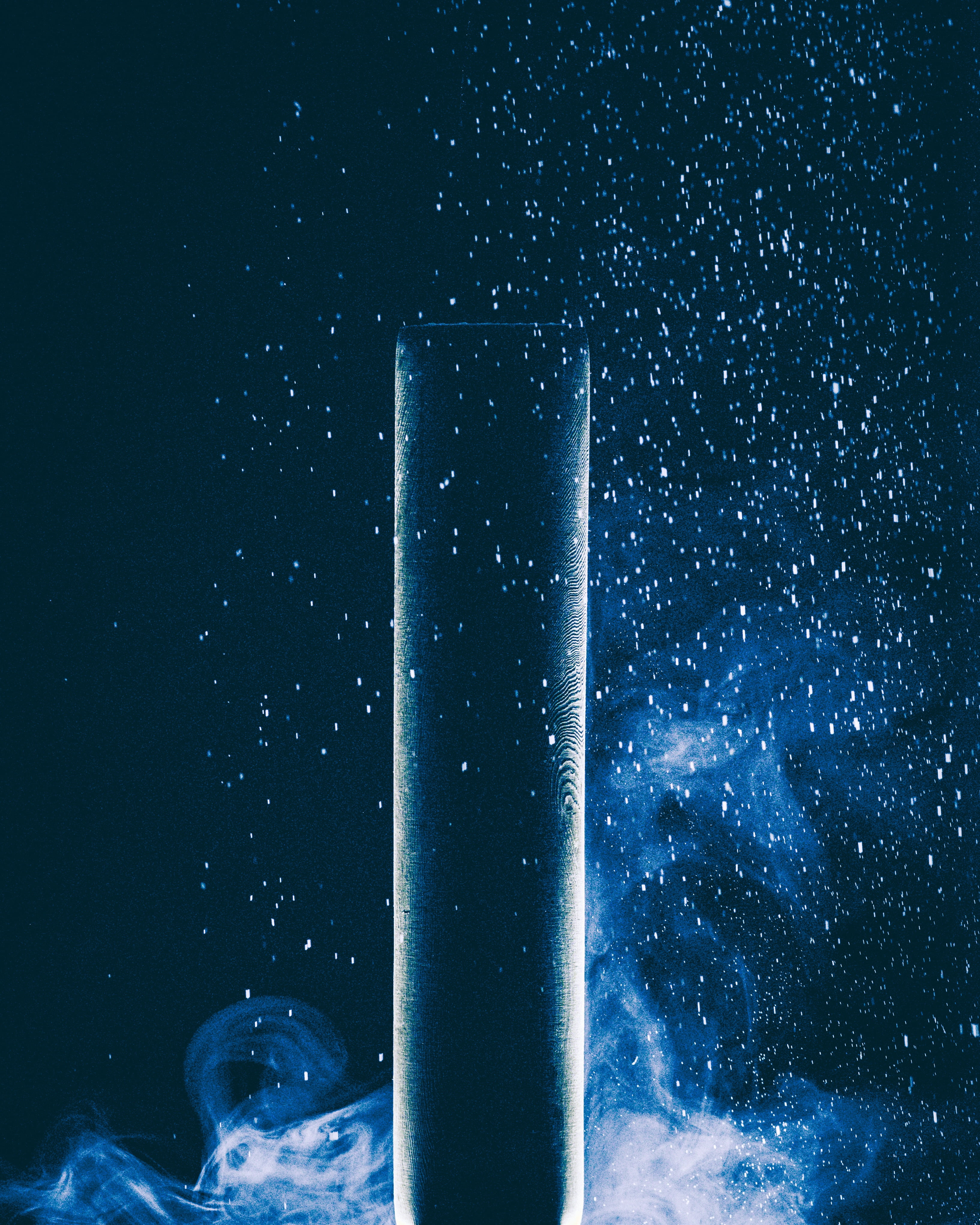 stains, glass, drink, motion, blue background, black background, sea, blue, pin, food and drink, bubble, cylindrical, single object, black, studio shot, Phone HD Wallpaper