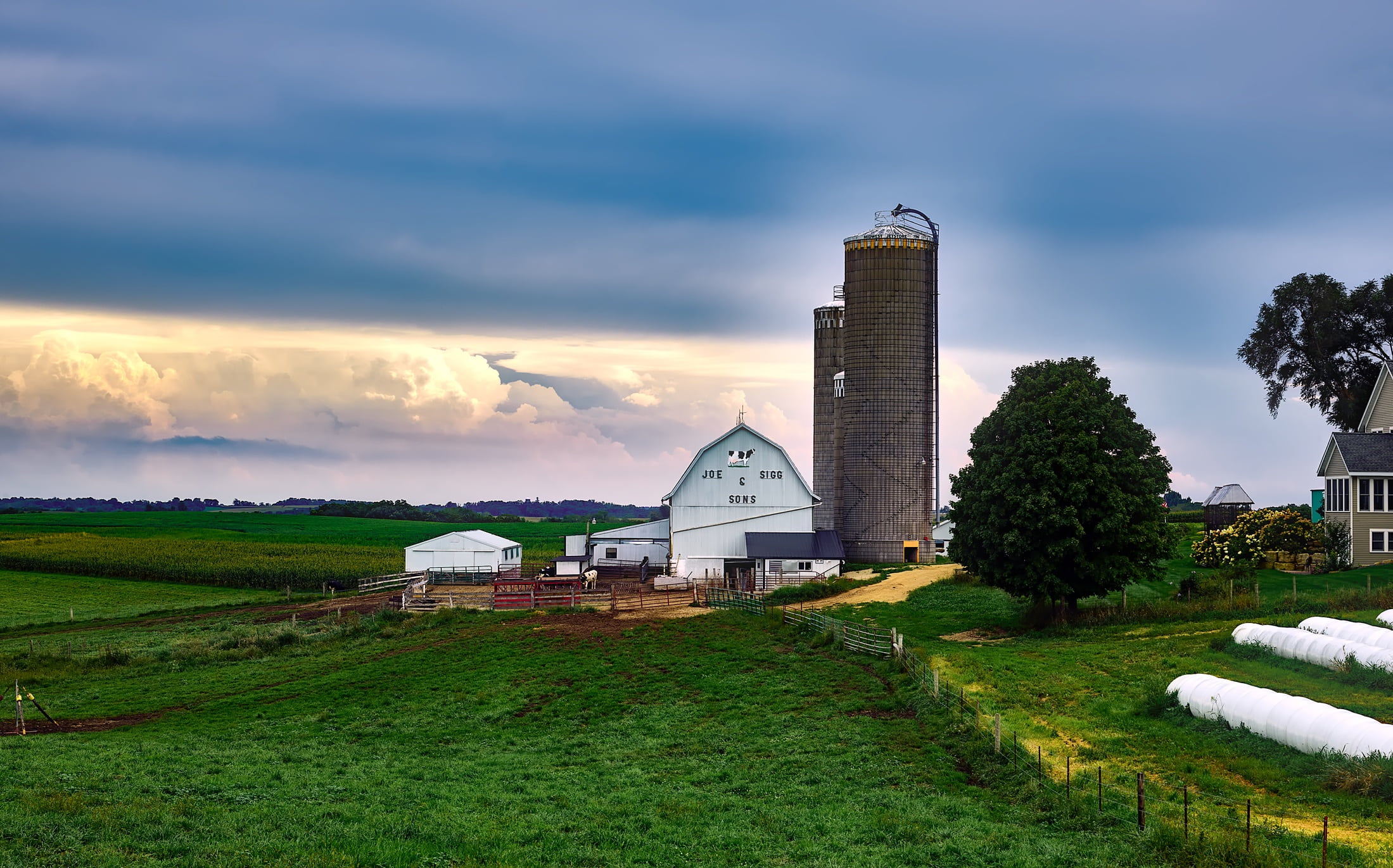 outdoors, industry, building, rural scene, dairy farm, beside, house, cloud - sky, agriculture, barn, building exterior, rustic, clouds, landscape, scenic, HD Wallpaper