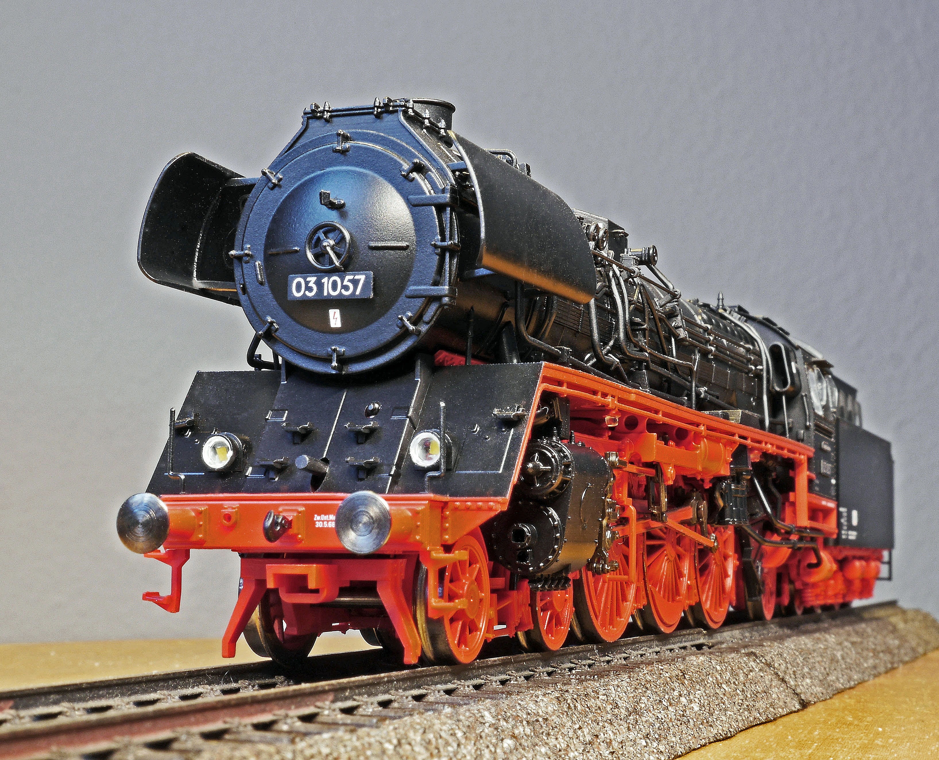 outdoors, historically, black color, steam train, three cylindrical, locomotive, 2K, dr, public transportation, model, track, transportation, antique, HD Wallpaper