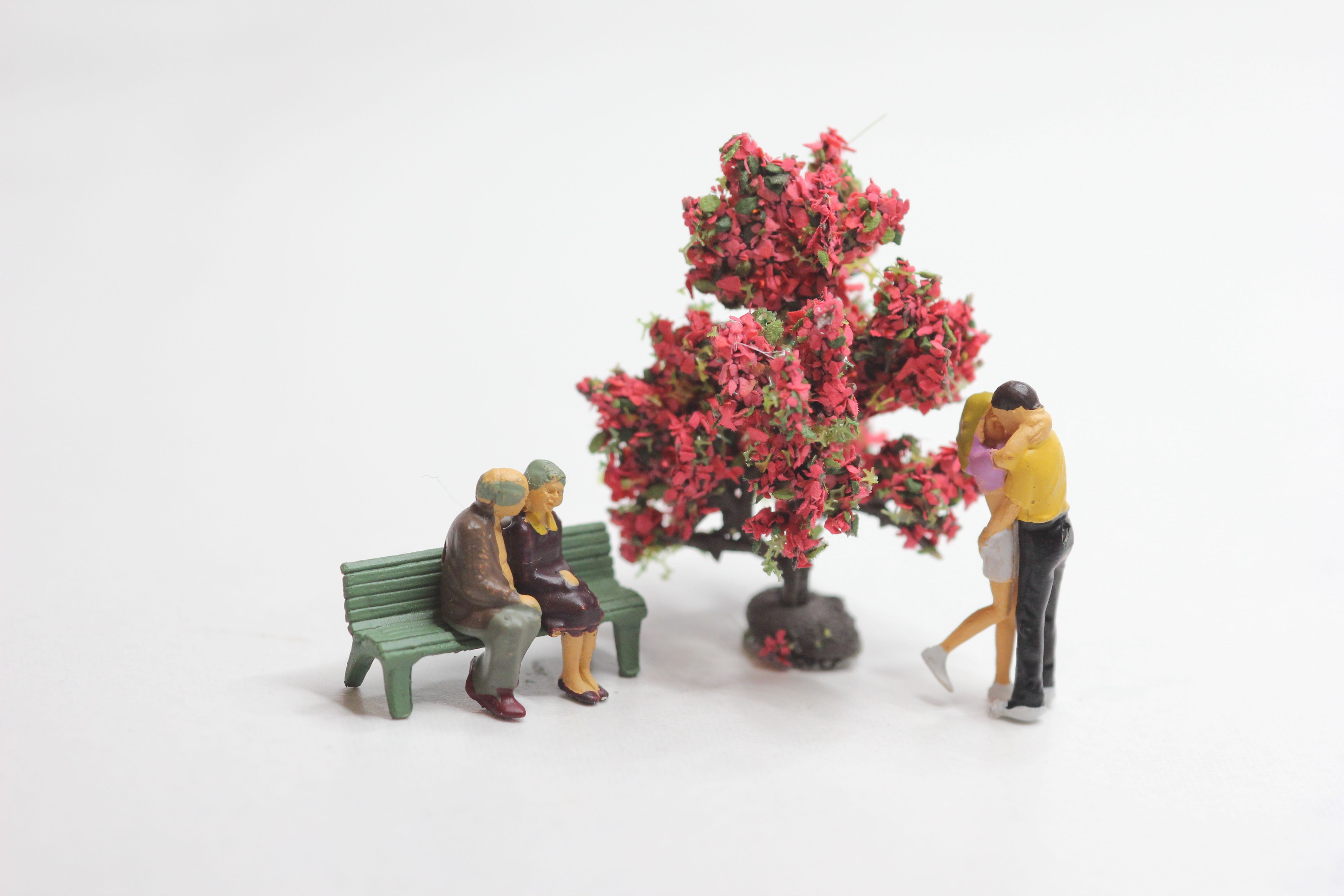 figurines, mite, art, studio shot, model construction figure, couples, people, flower, little man, copy space, plant, two people, indoors, miniature, love, HD Wallpaper