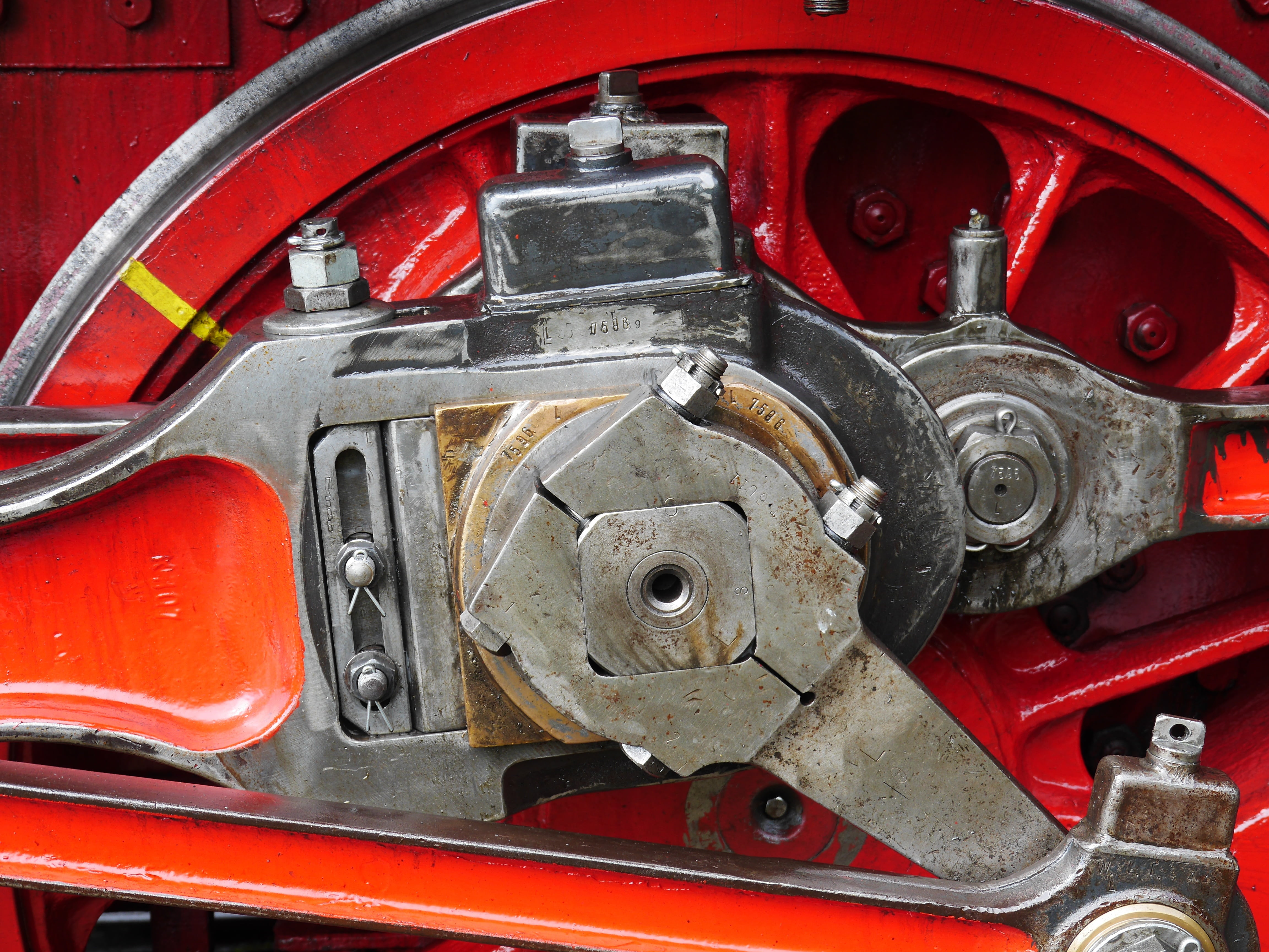 spoke wheel, mode of transportation, vehicle part, railway, tax rod, pivot, close-up, backgrounds, day, oil tank, steel, pinion, crankshaft, heavy metal, HD Wallpaper