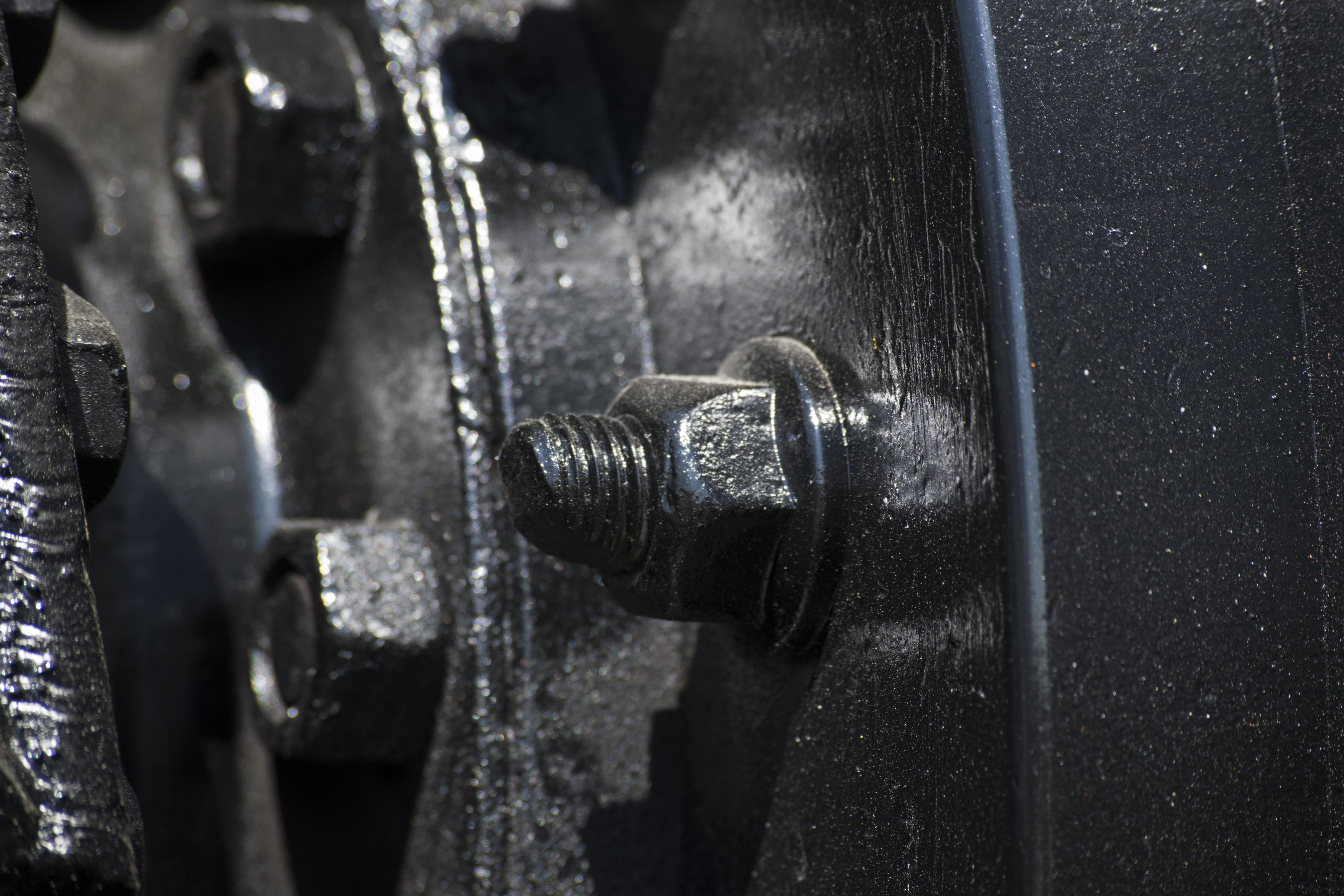 ielix, equipment, safety, machines, pipeline, trencher, workshop, axle, industry, full frame, focus on foreground, alloy wheel, metal, old, lathe, technology, HD Wallpaper