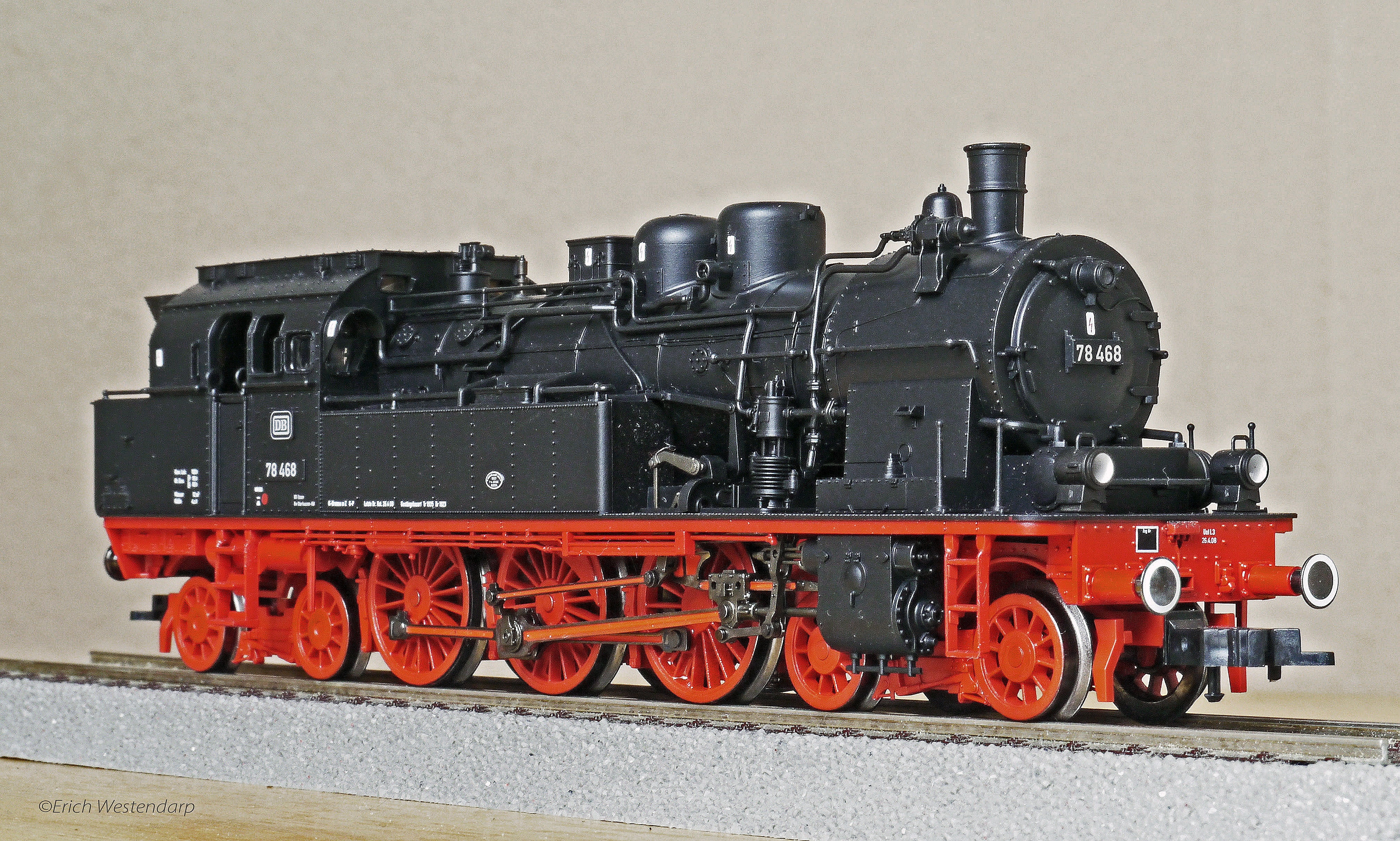studio shot, h0, toys, scale h0, rail transportation, technology, train, br 78, hobby, loco, railway, model, nostalgic, steam train, equipment, red, prussian, HD Wallpaper