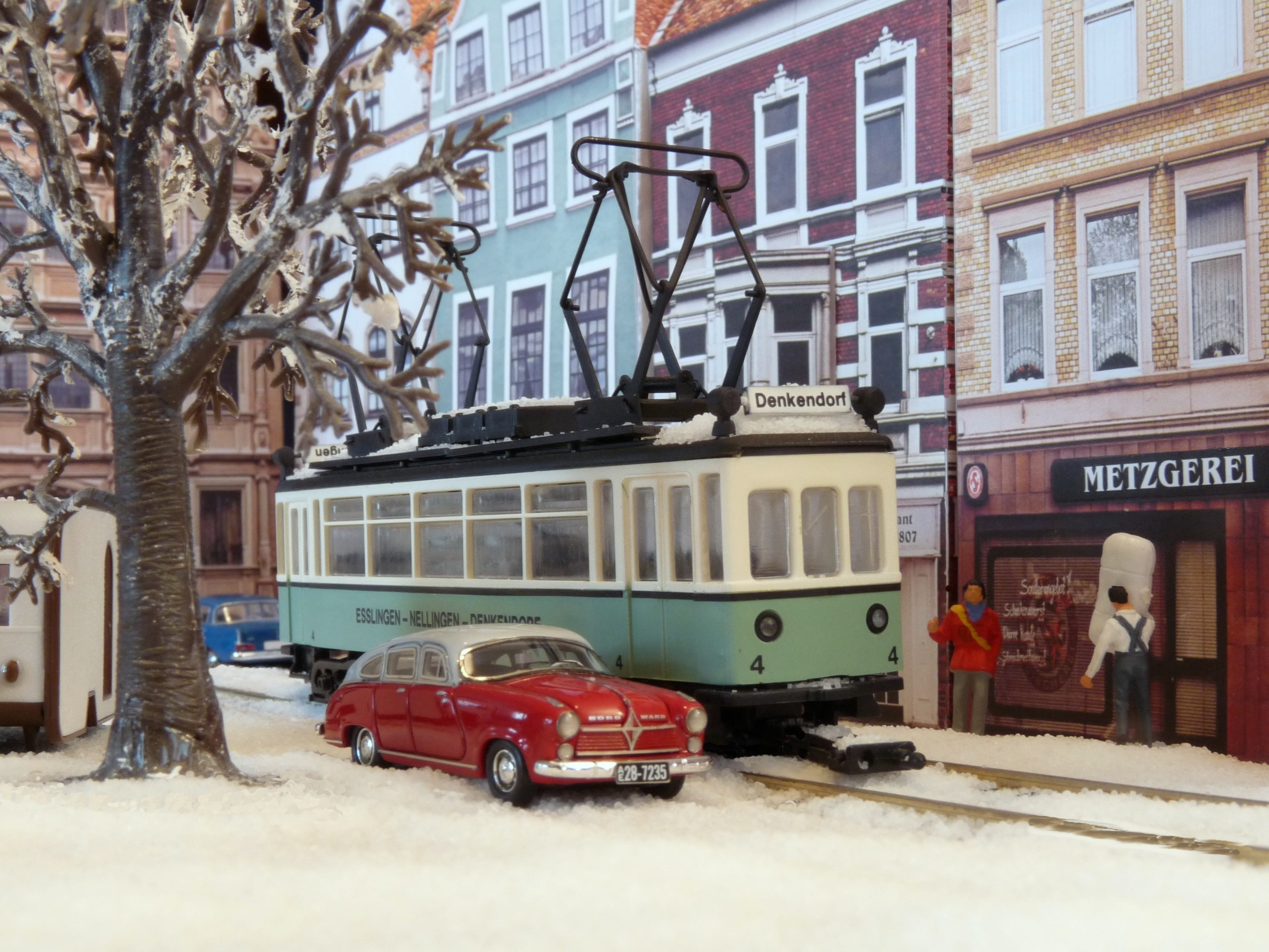 end, built structure, tree, esslingen, day, winter, snow, school bus, 2K, architecture, transportation, tram, diorama, car, street, building exterior, HD Wallpaper