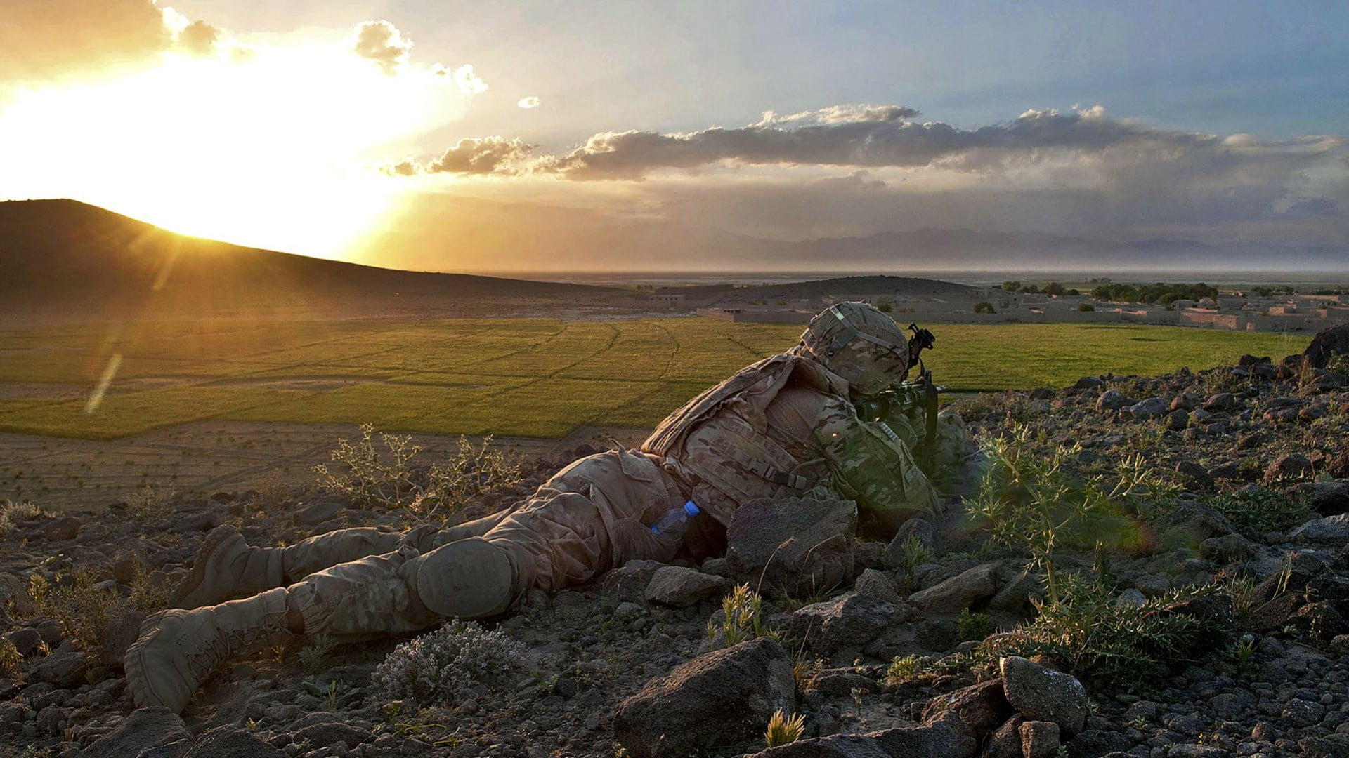 environment, aiming, beauty in nature, Afghanistan, crawling, solider, outdoors, tranquility, nature, sunset, landscape, lying down, people, weapon, land, HD Wallpaper