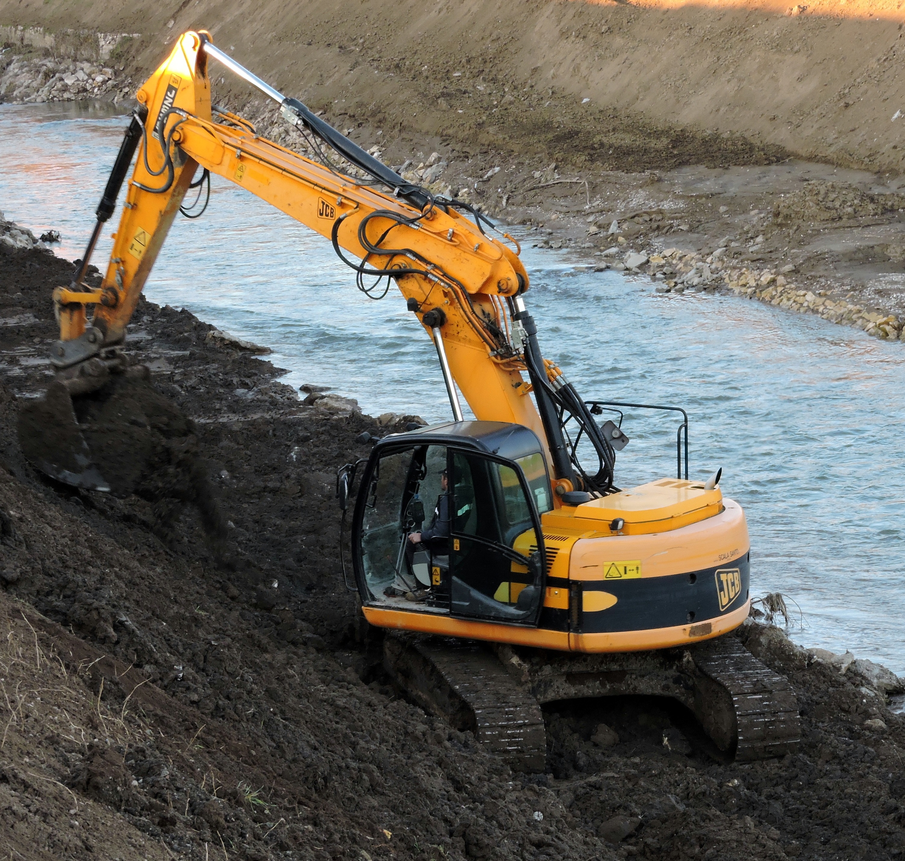 excavator, dirt, industry, mode of transportation, construction vehicle, land vehicle, land, earthmoving, revolving, outdoors, construction machinery, 2K, HD Wallpaper