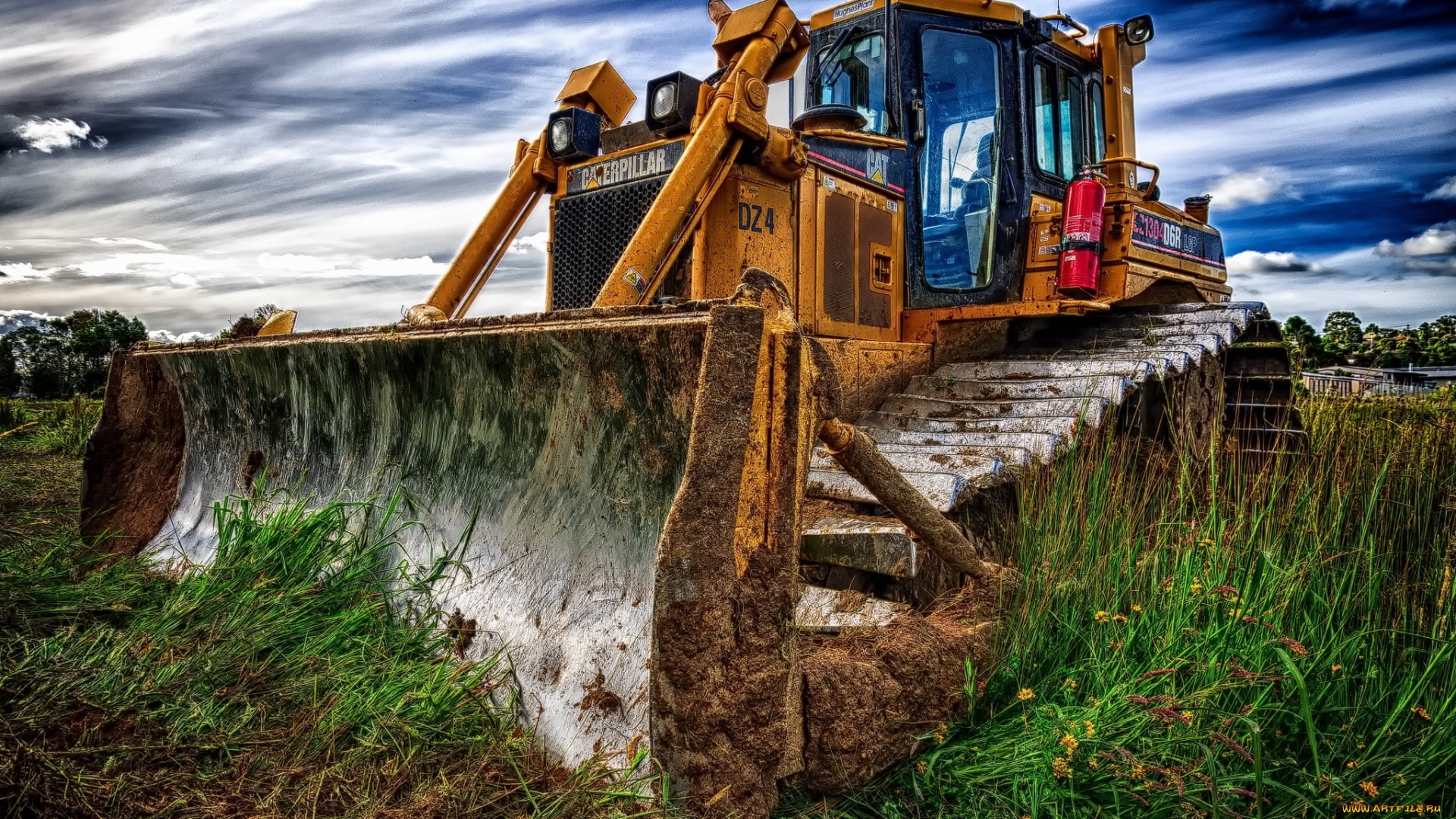 building exterior, construction vehicles, machinery, transportation, mode of transportation, HDR, grass, industry, architecture, outdoors, cloud - sky, HD Wallpaper