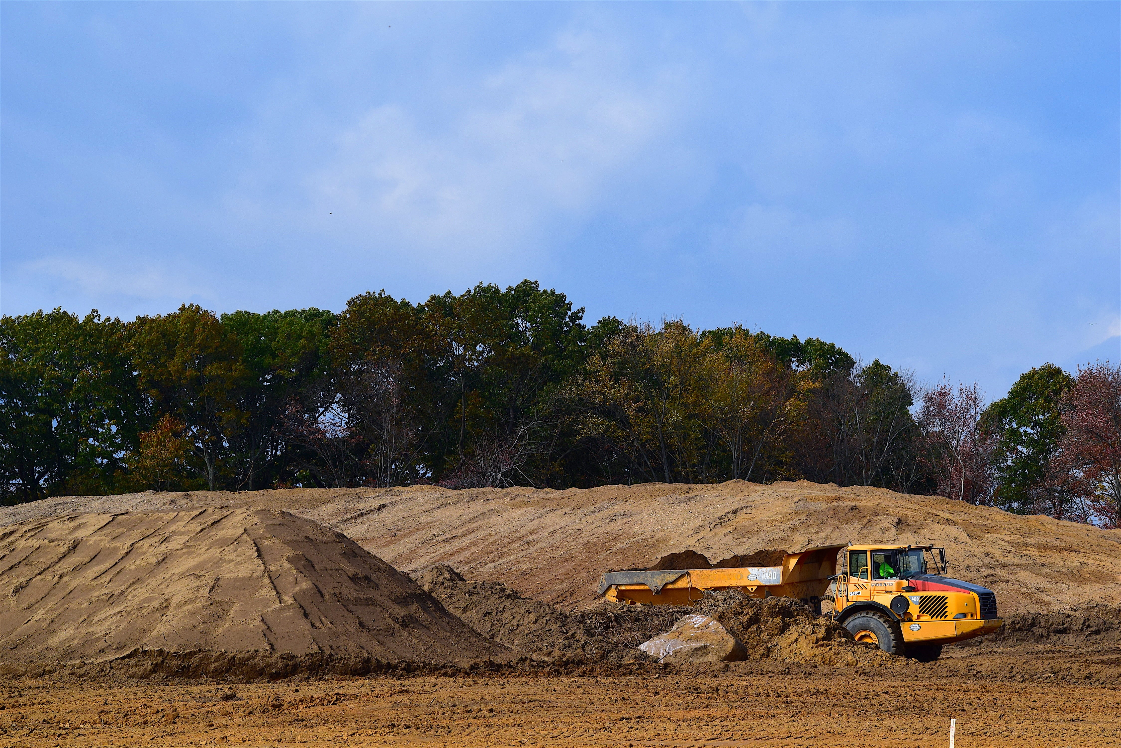 trees, machinery, environment, 4K, bulldozer, industry, dig, engineering, excavating, autumn, tree, soil, agriculture, sky, scoop, site, excavate, equipment, HD Wallpaper