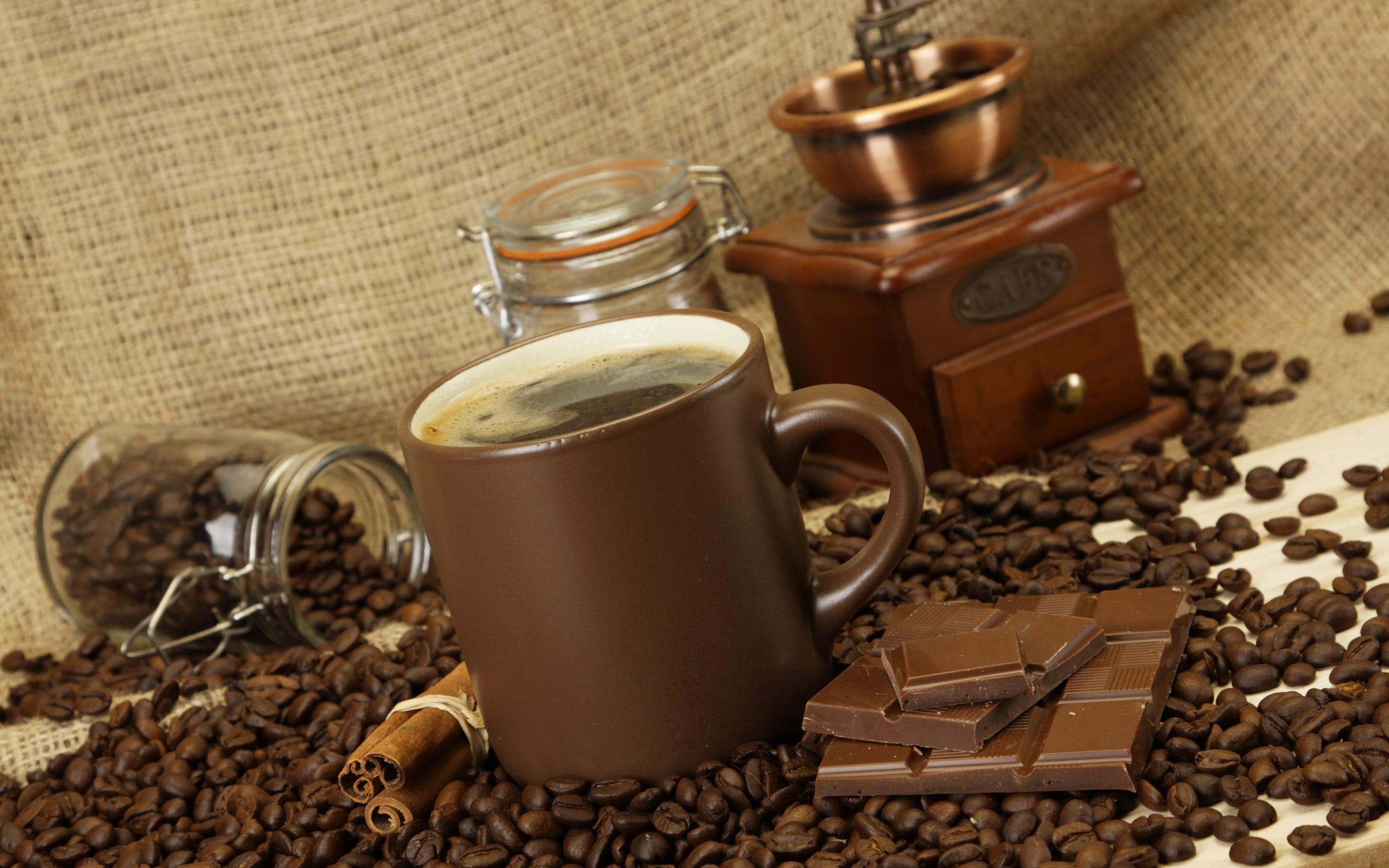 2K, still life, bank, backgrounds, morning, close-up, caffeine, black Color, chocolate, cafe, roasted coffee bean, scented, coffee Crop, roasted, coffee Cup, HD Wallpaper