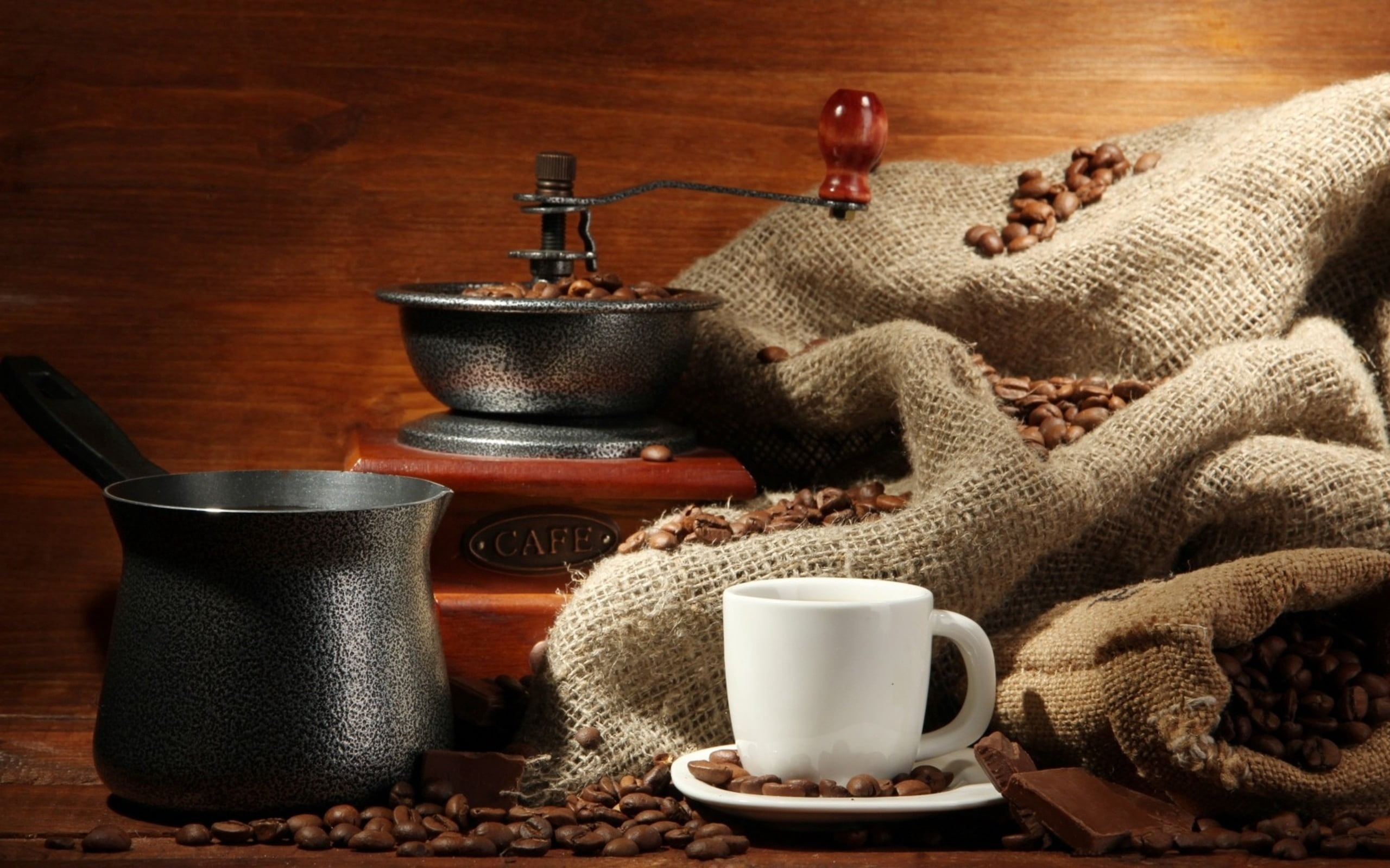 cultures, scented, heat - Temperature, hot drink, tea - hot drink, saucer, dark, wood - Material, coffee beans, white, bean, tea, food and drink, food, HD Wallpaper
