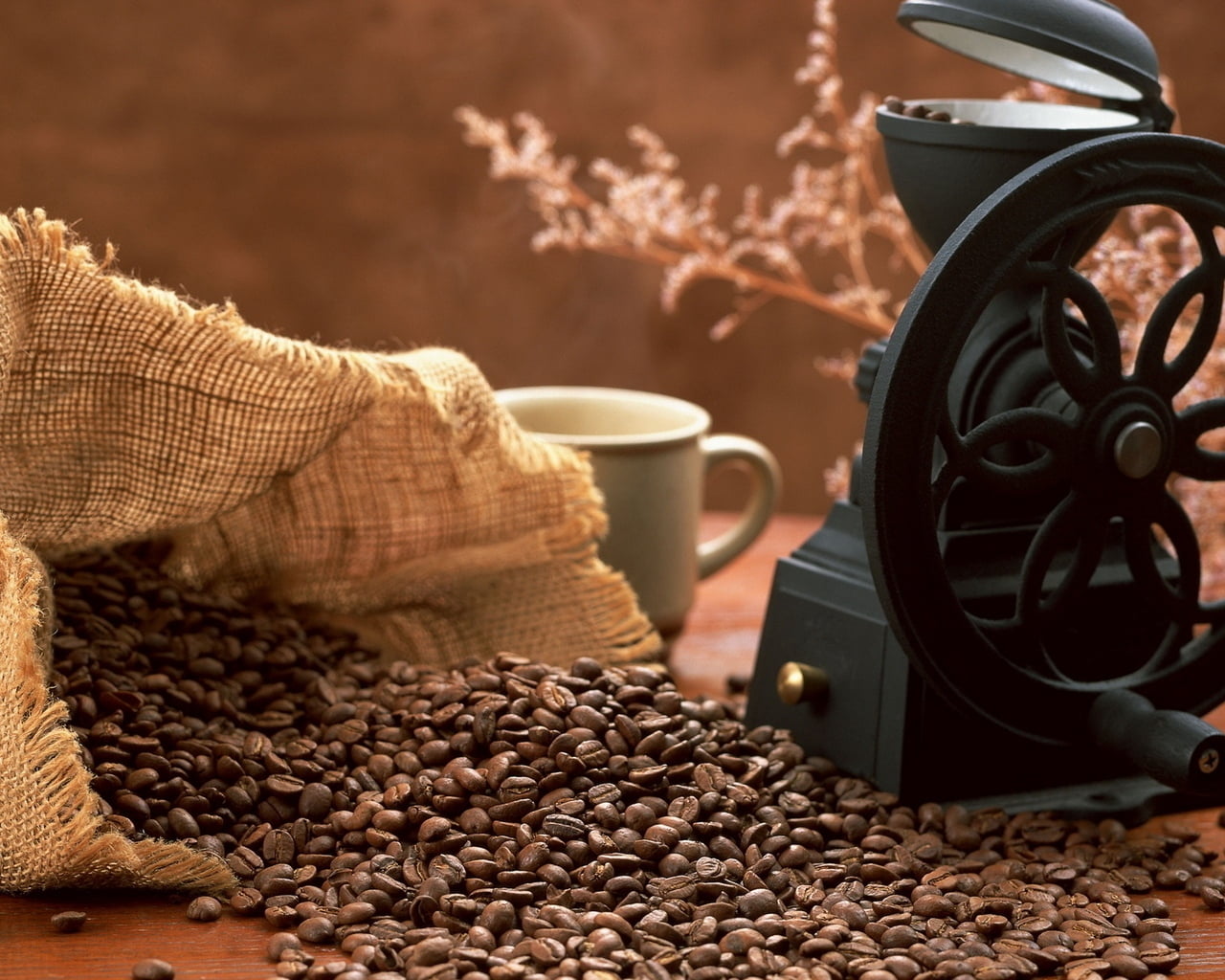 table, coffee Crop, mocha, backgrounds, beans, old, roasted, coffee Break, black Color, breakfast, old-fashioned, close-up, caffeine, morning, freshness, HD Wallpaper