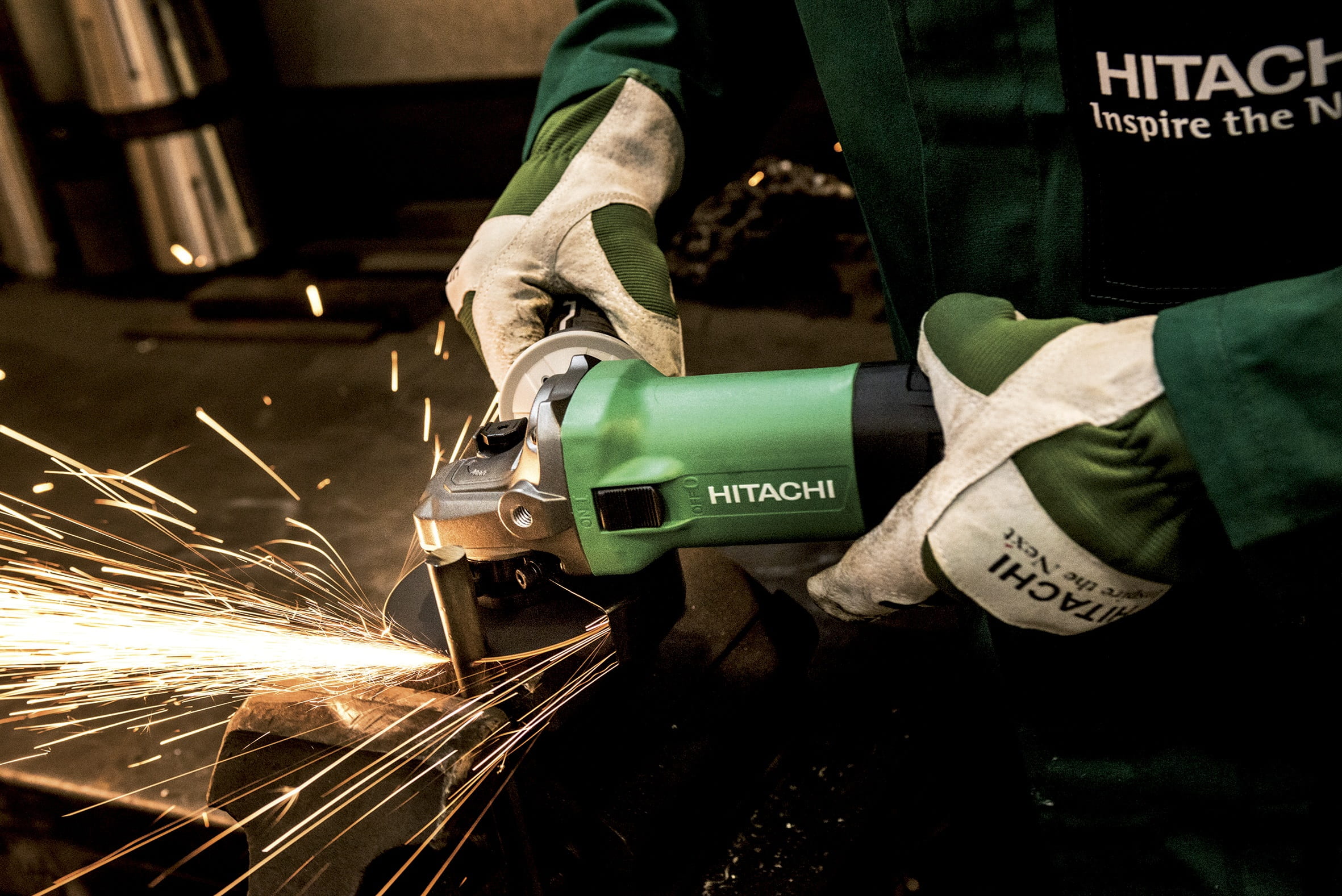 1080P, security, men, gloves, power tool, one person, safety, protection, blurred motion, hand, industry, grind, metal, steel, motion, work tool, metal industry, HD Wallpaper