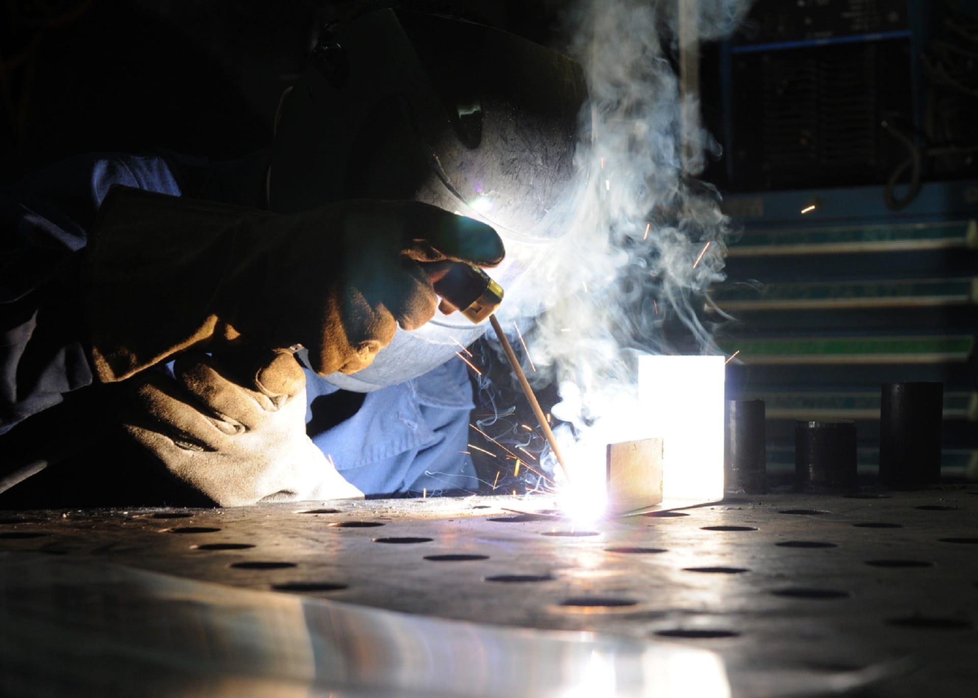 outdoors, Welding, surface level, inside, person, industry, real people, mask, wearing, people, Welder, day, Worker, illuminated, worker, smoke - physical structure, HD Wallpaper