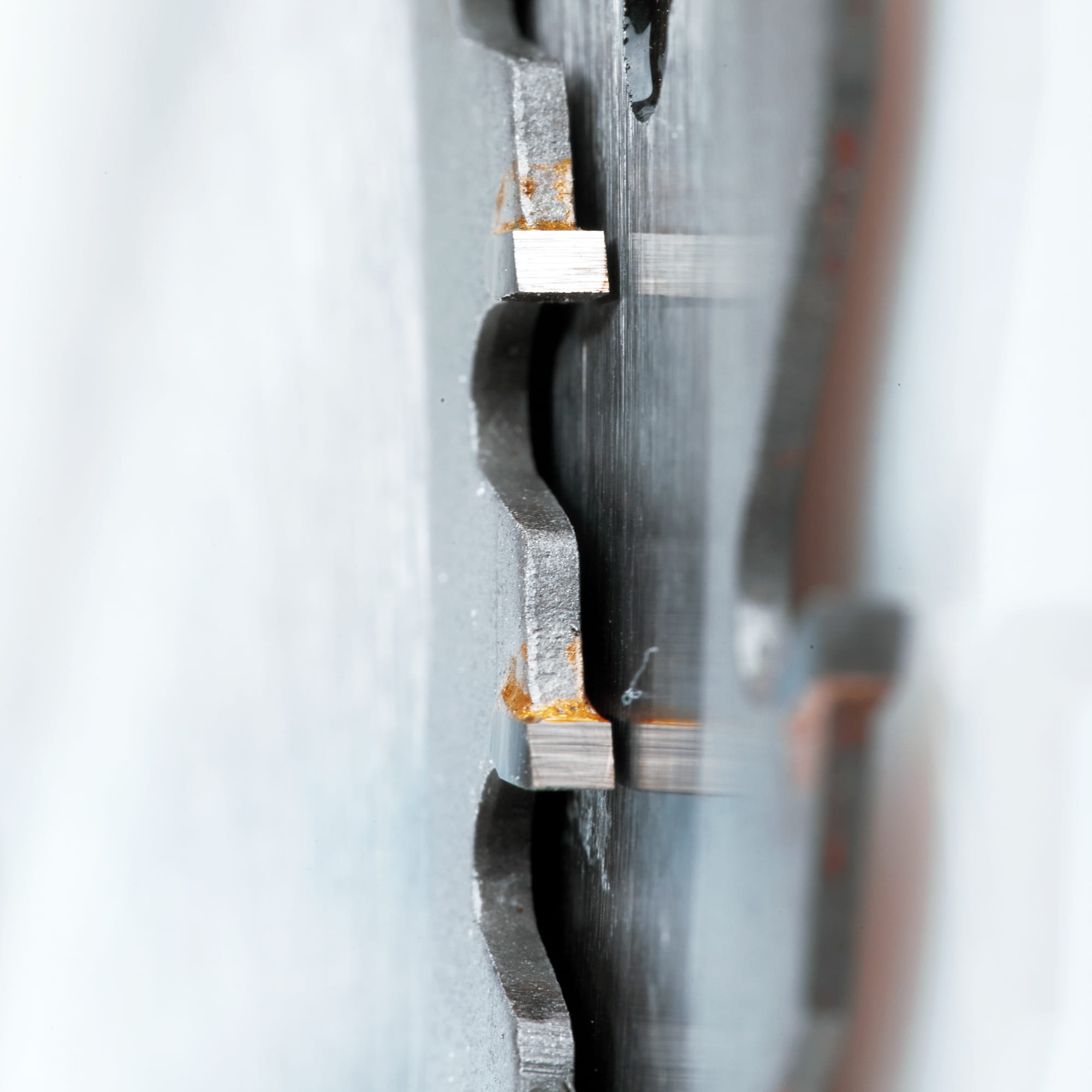 lines, iron, tough, day, radial, aluminum, copy space, selective focus, background, pattern, brushed, texture, entrance, heavy, jeans, card, 1080P, grip, Phone HD Wallpaper