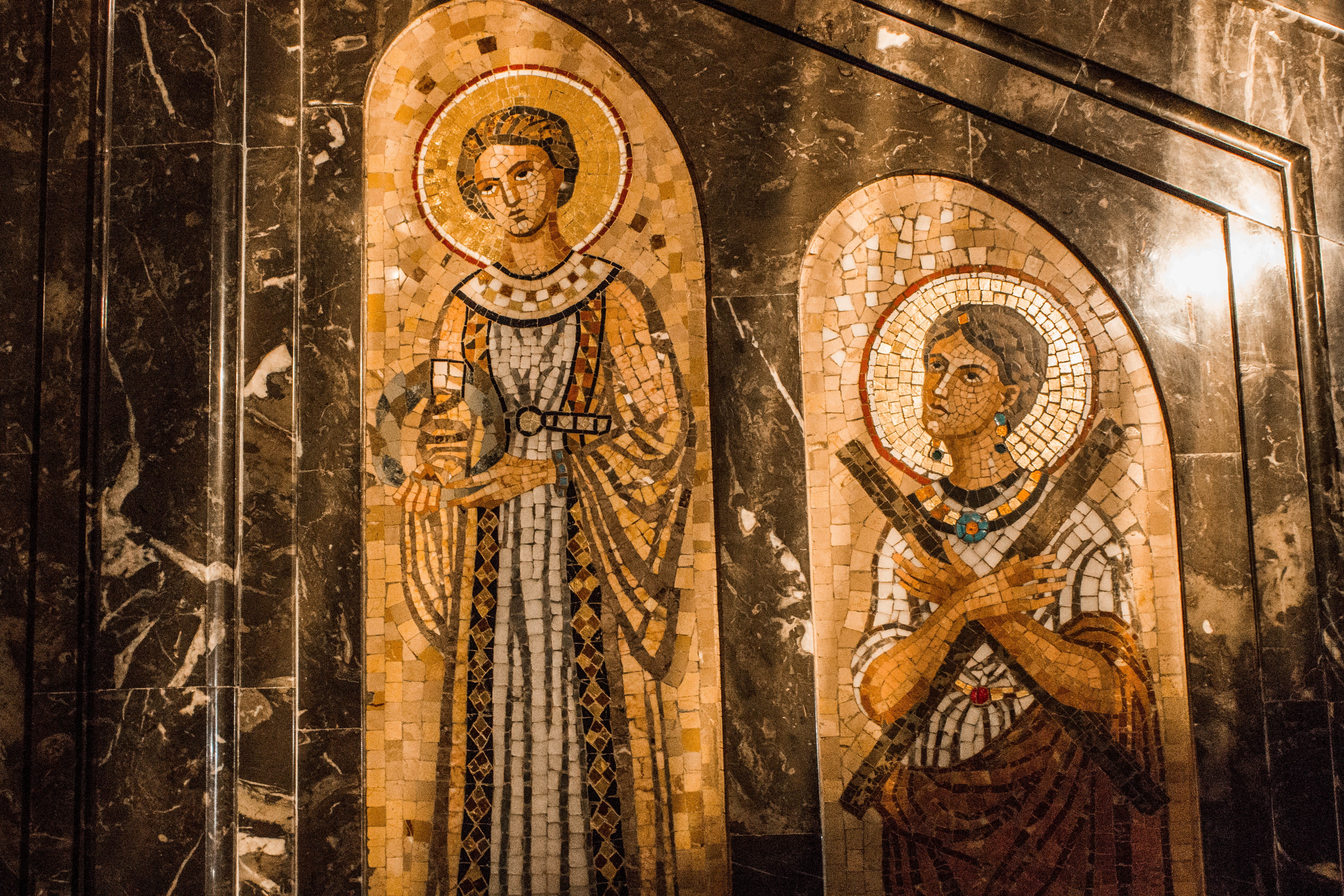 belief, close-up, representation, the past, day, male likeness, place of worship, byzantine, spirituality, travel destinations, indoors, art, Monserrat, HD Wallpaper