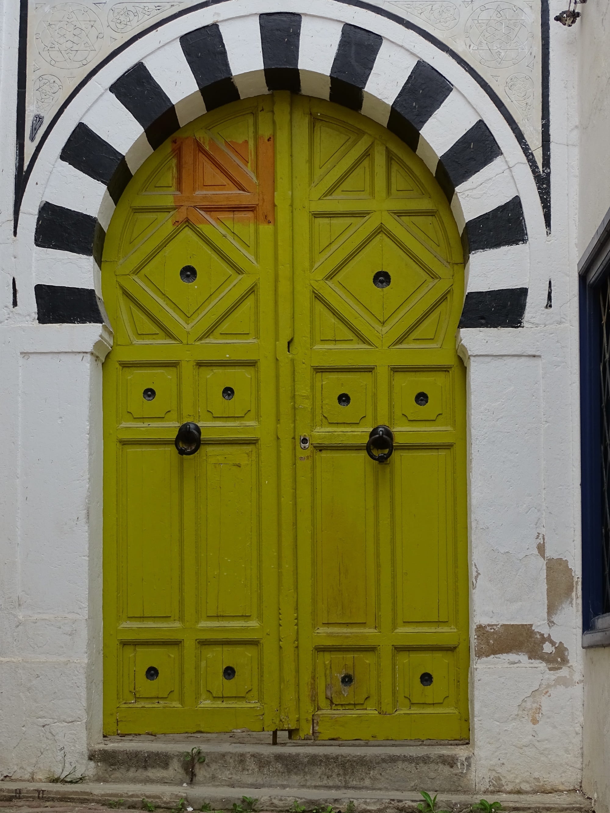 the madina, pattern, closed, security, arch, house, building, tunisia, Arabesque, no people, green color, Madina, design, architecture, safety, 2K, building exterior, Phone HD Wallpaper