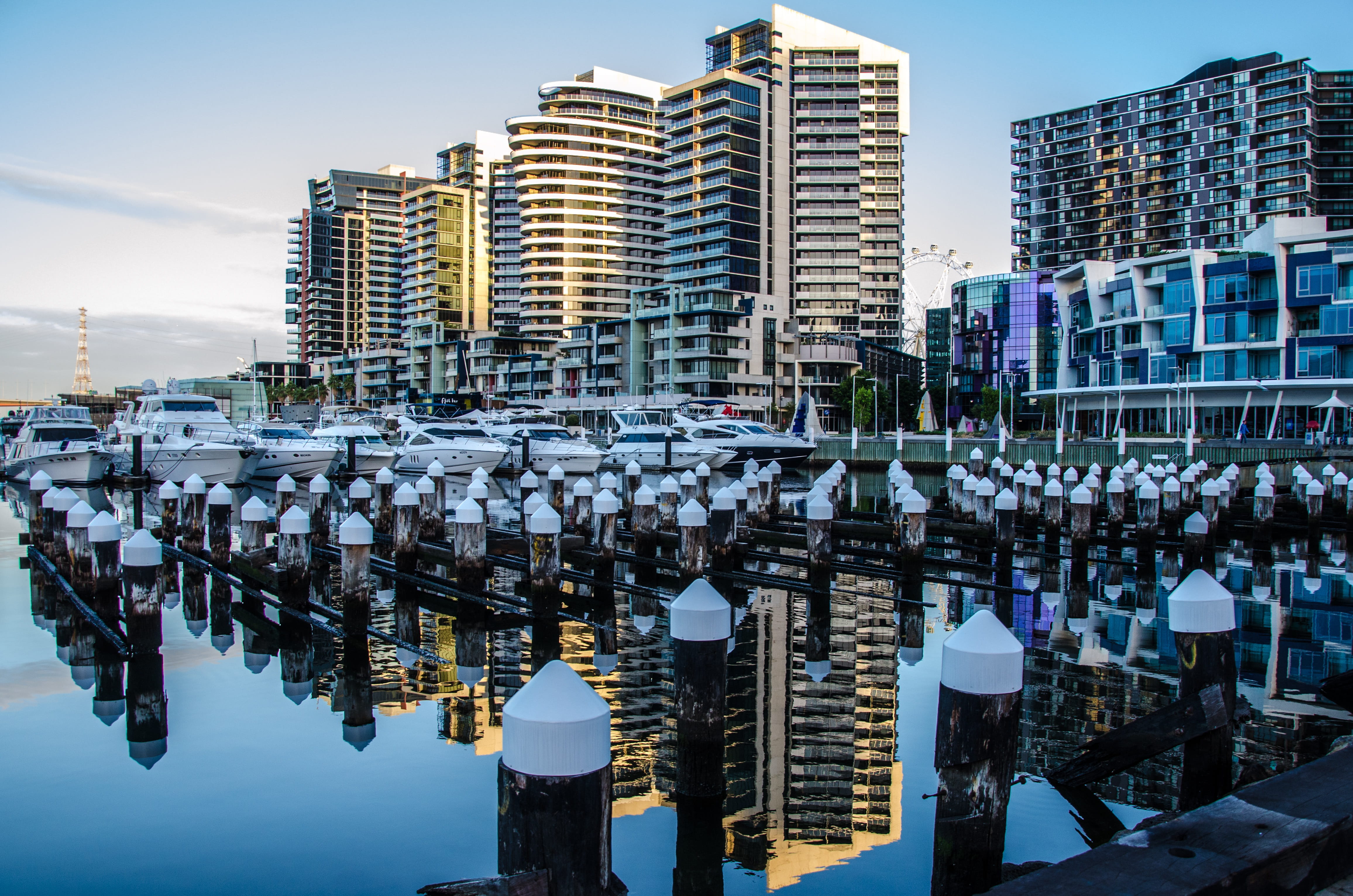 4K, reflection, skyscraper, building, city, canal, travel, built structure, no people, luxury, building exterior, water, architecture, modern, day, yacht, HD Wallpaper