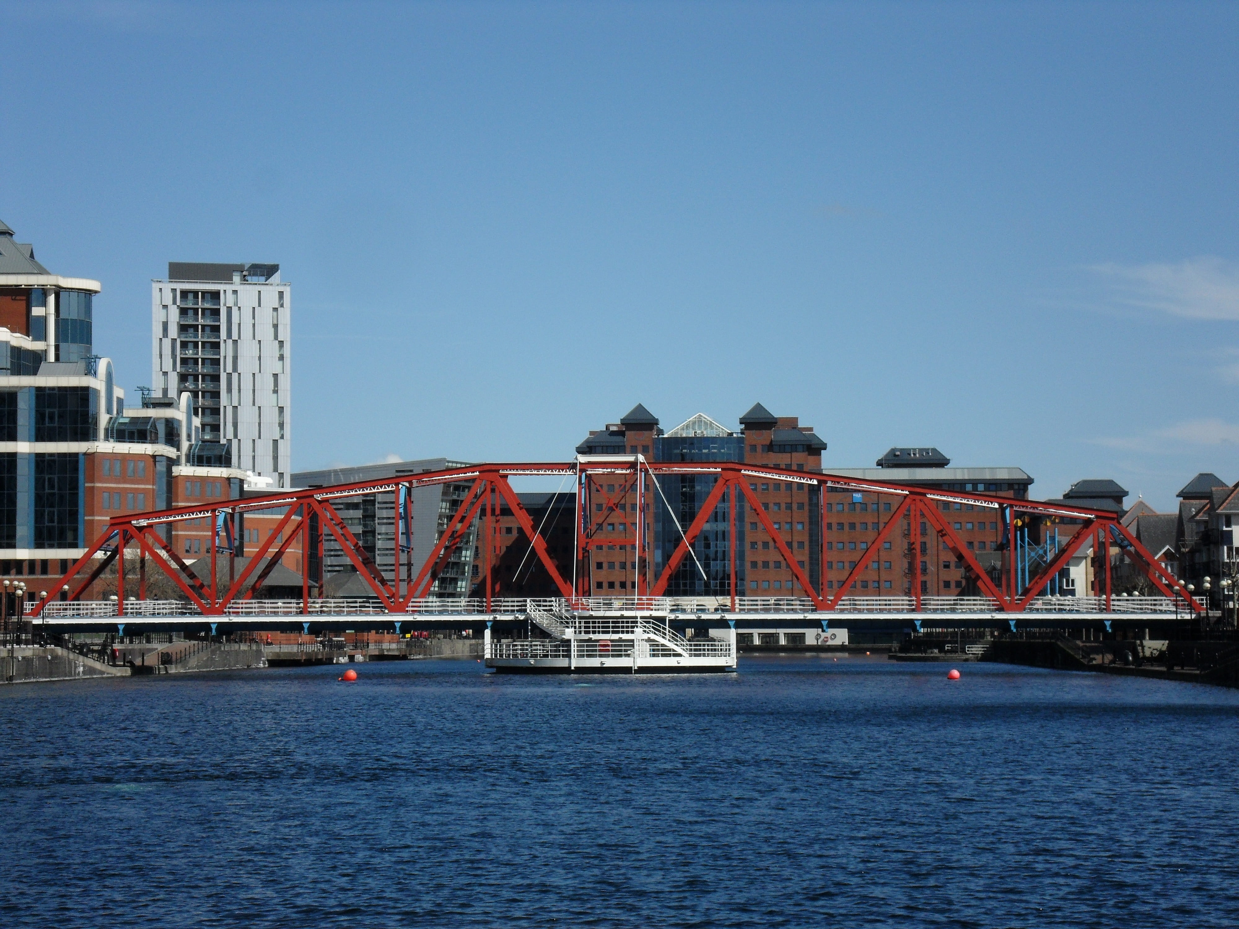 built Structure, travel, river, nature, building, office building exterior, Salford Quays, building exterior, harbor, Dockland, outdoors, architecture, HD Wallpaper