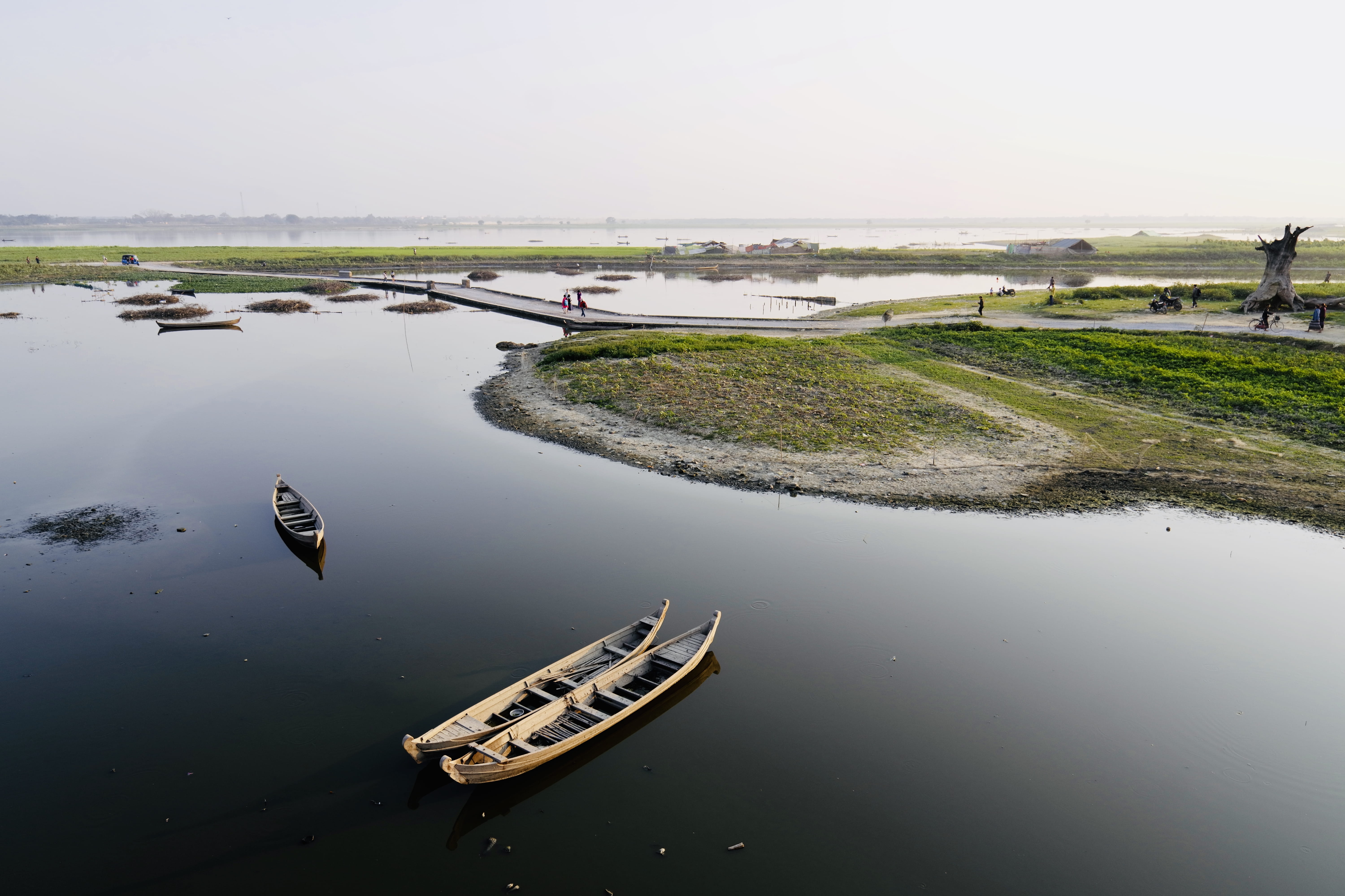 daytime, pangan, kayak, oars, high angle view, myanmar, mode of transportation, person, transportation, clear sky, boats, tranquility, waterfront, brown, HD Wallpaper
