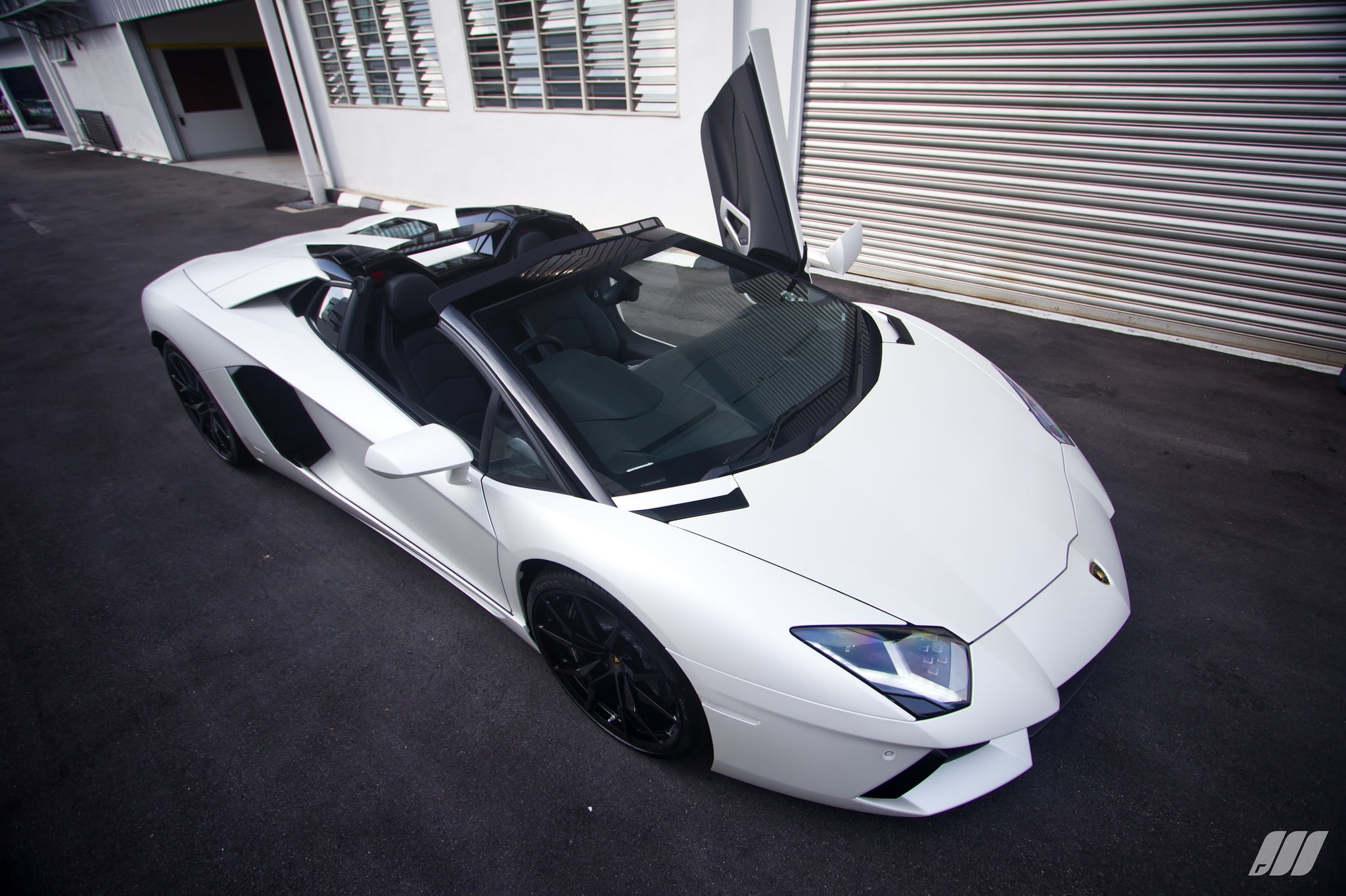 luxury, technology, business, still life, supercar, electric Car, modern, land Vehicle, security, new, 1080P, exotic, built structure, no People, wealth, HD Wallpaper