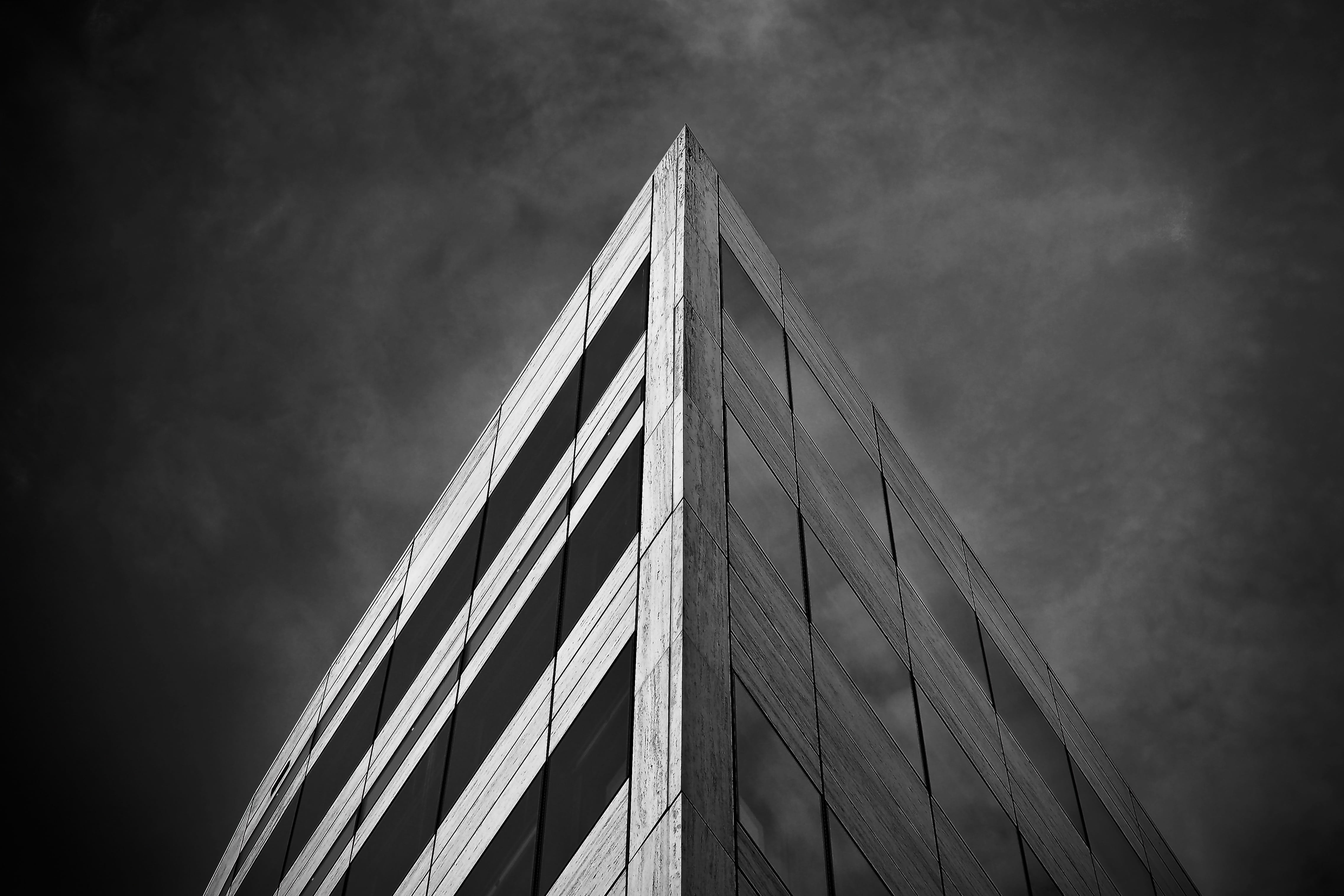 modern, photography, dramatic, black white, triangle shape, grayscale, day, concrete, 4K, window, clouds, city, office building, düsseldorf, cloud - sky, HD Wallpaper