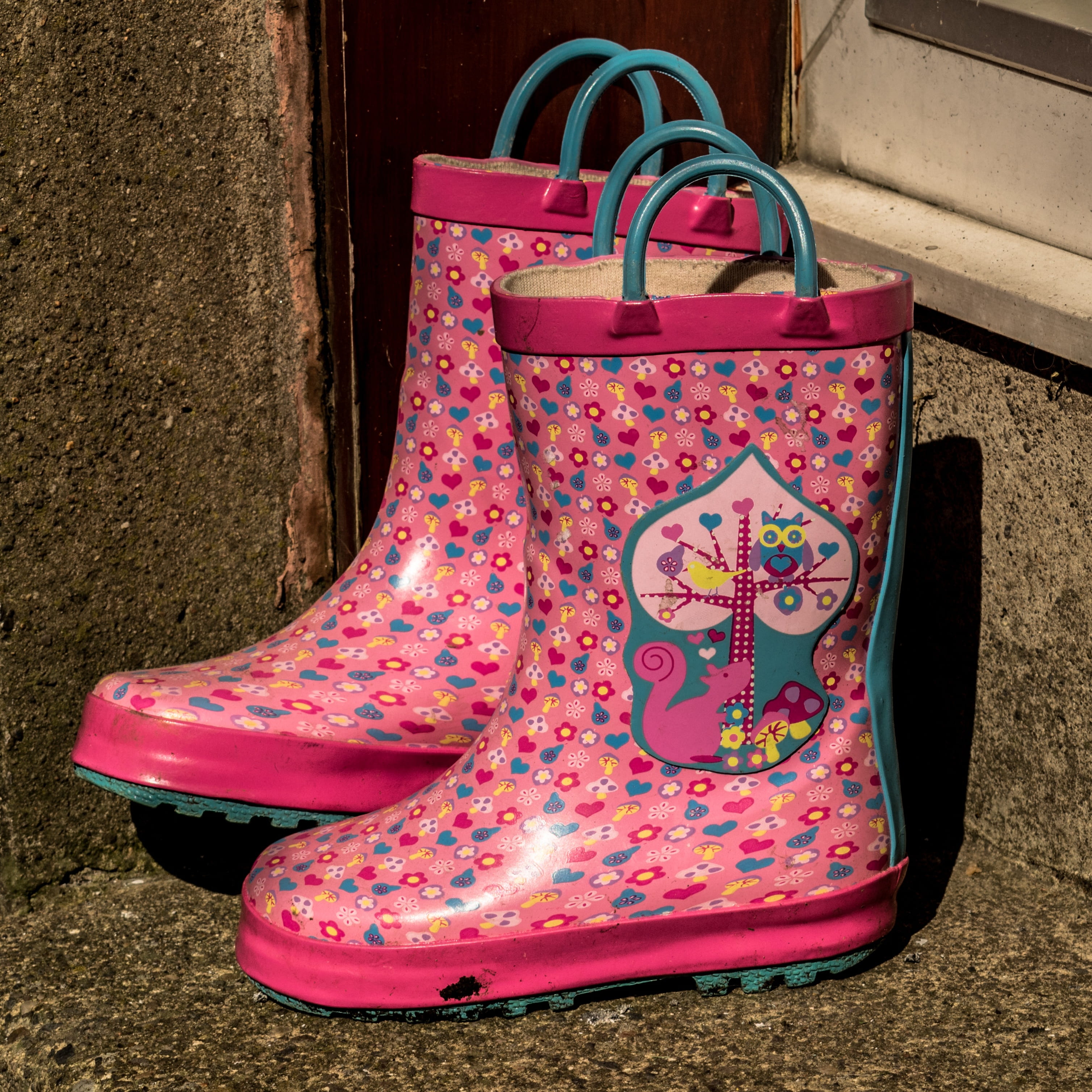 personal accessory, absence, pink color, seat, high angle view, wellington boots, 2K, galoshes, close-up, red, pattern, boots, wellies, outdoors, day, Phone HD Wallpaper
