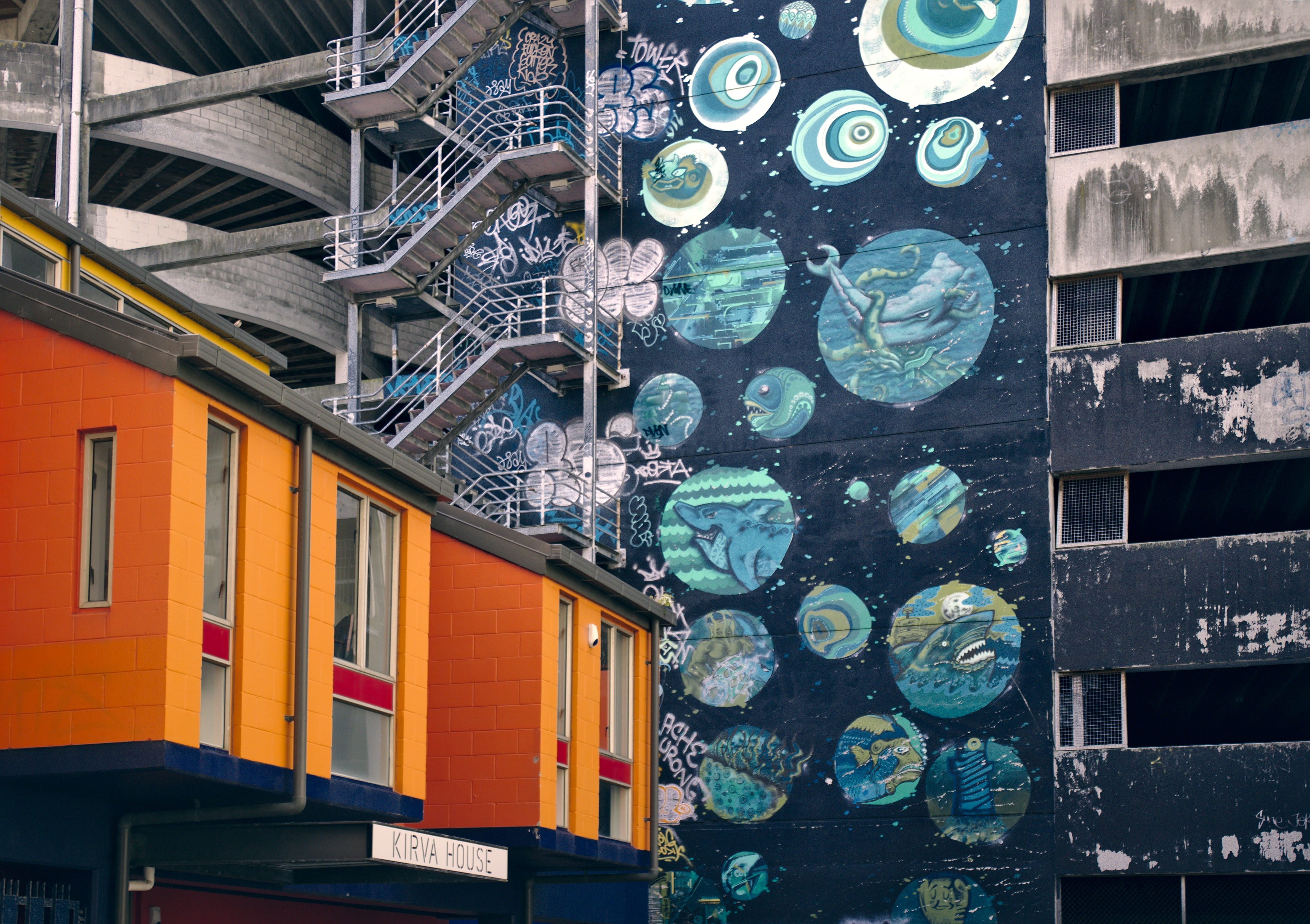 arrangement, mural, new zealand, urban, multi colored, building exterior, no people, sunlight, transportation, built structure, graffiti, lukes lane, street art, HD Wallpaper