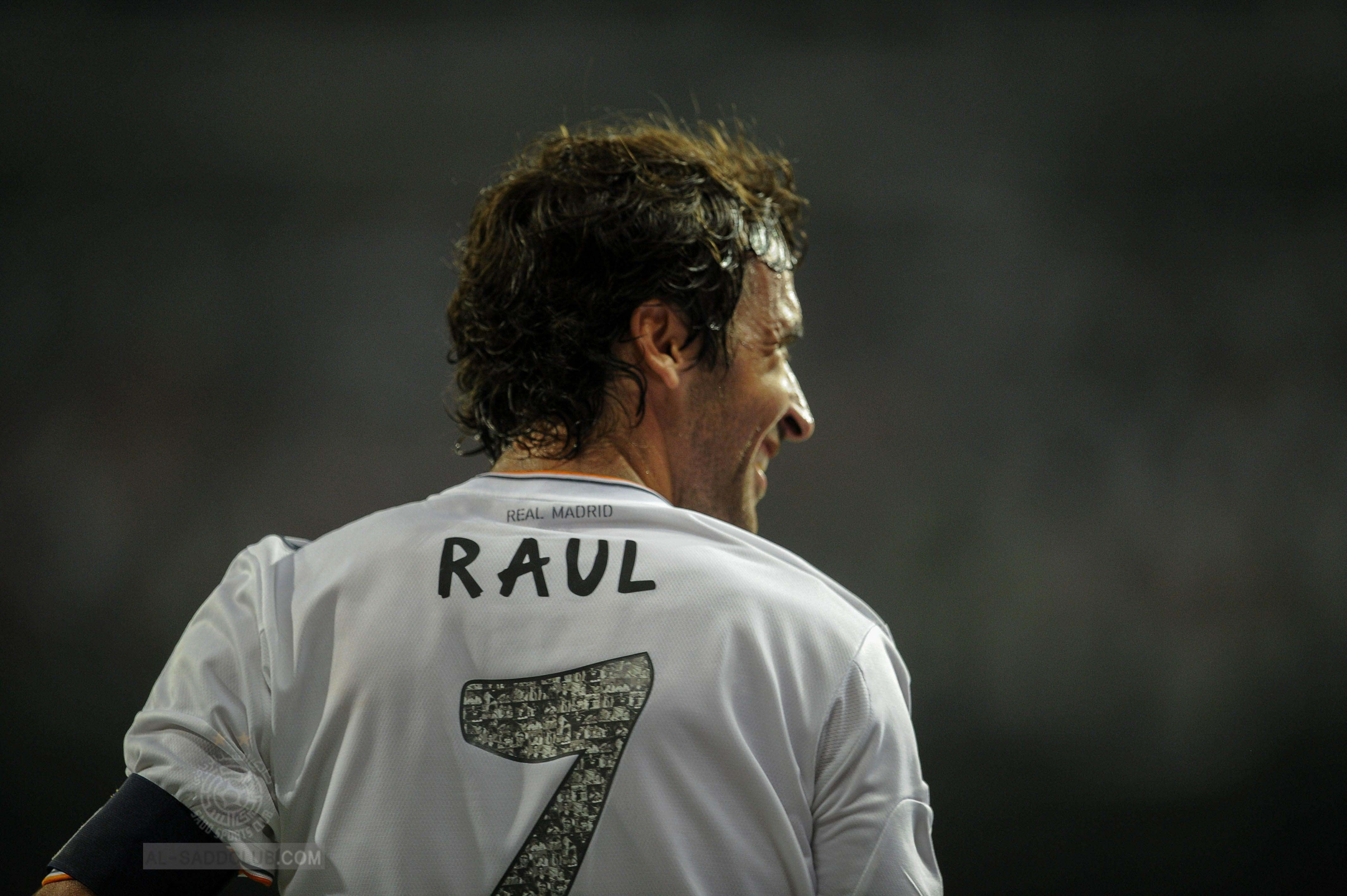 farewell match Raul 2013, real Madrid, hairstyle, leisure activity, casual clothing, studio shot, portrait, indoors, Raul, waist up, rear view, lifestyles, HD Wallpaper