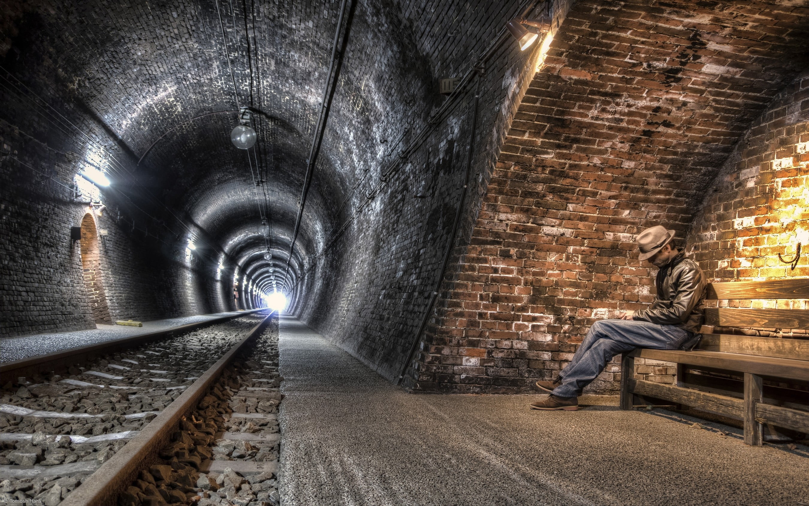 real people, wall, rail transportation, urban, man, men, station, bench, direction, track, the way forward, train, beige, public transportation, full length, HD Wallpaper