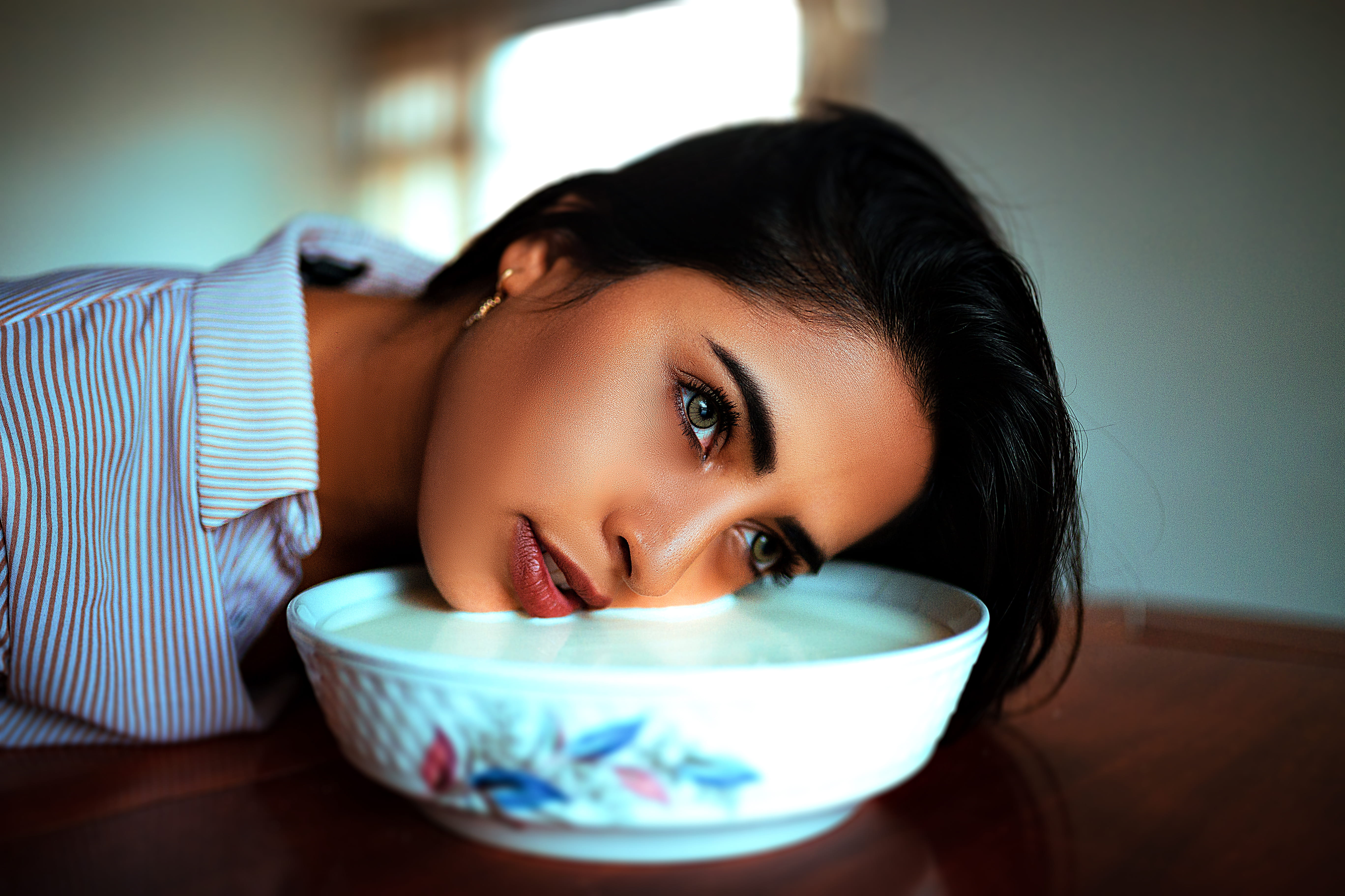 real people, bowl, person, 5K, face, pretty, adult, young adult, women, relaxation, style, fashion, indoors, young women, black hair, looking at camera, HD Wallpaper
