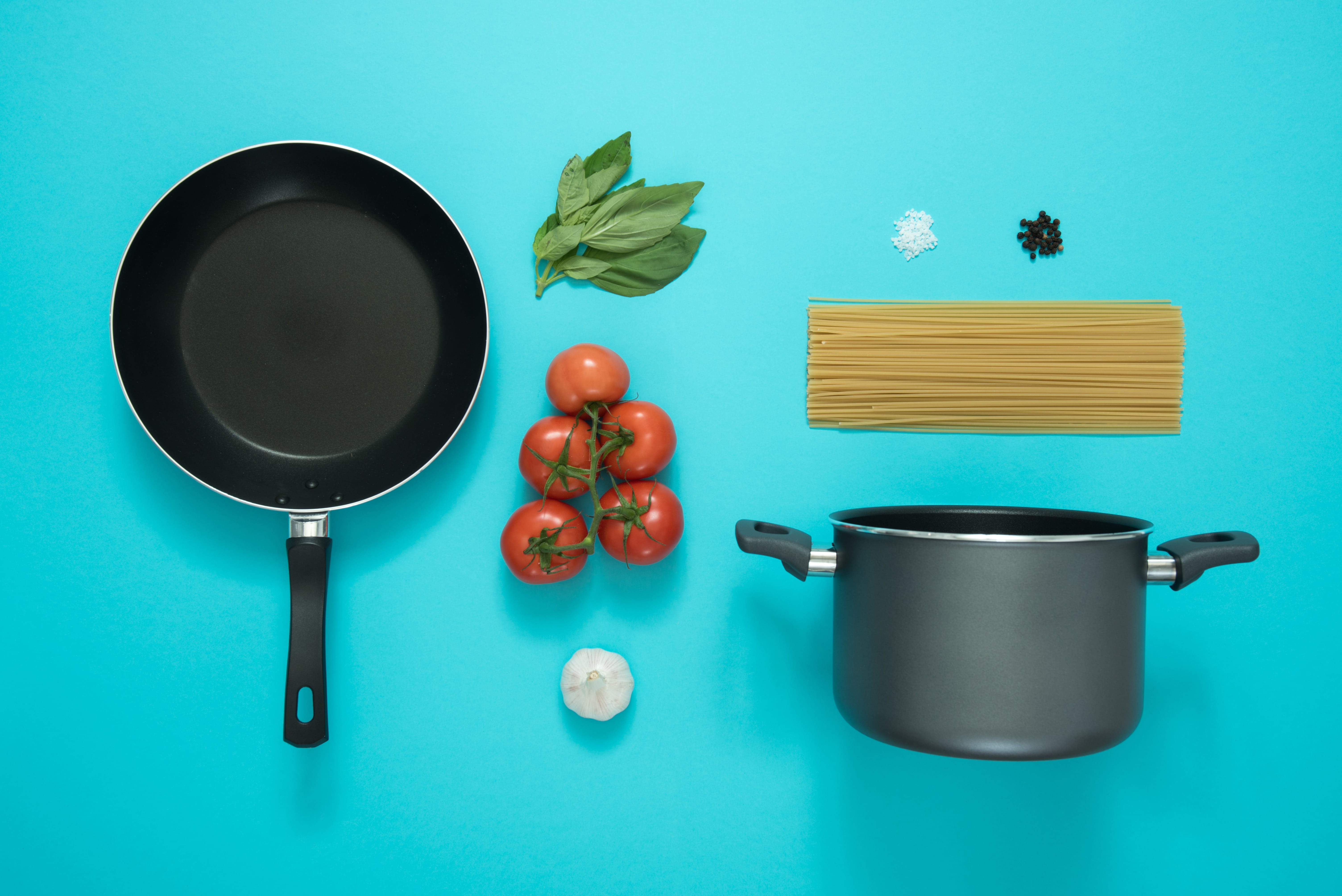 directly above, pot, spaghetti, kitchenware, indoors, no people, food and drink, healthy eating, kitchen utensil, fruit, crockery, italian food, pasta, HD Wallpaper