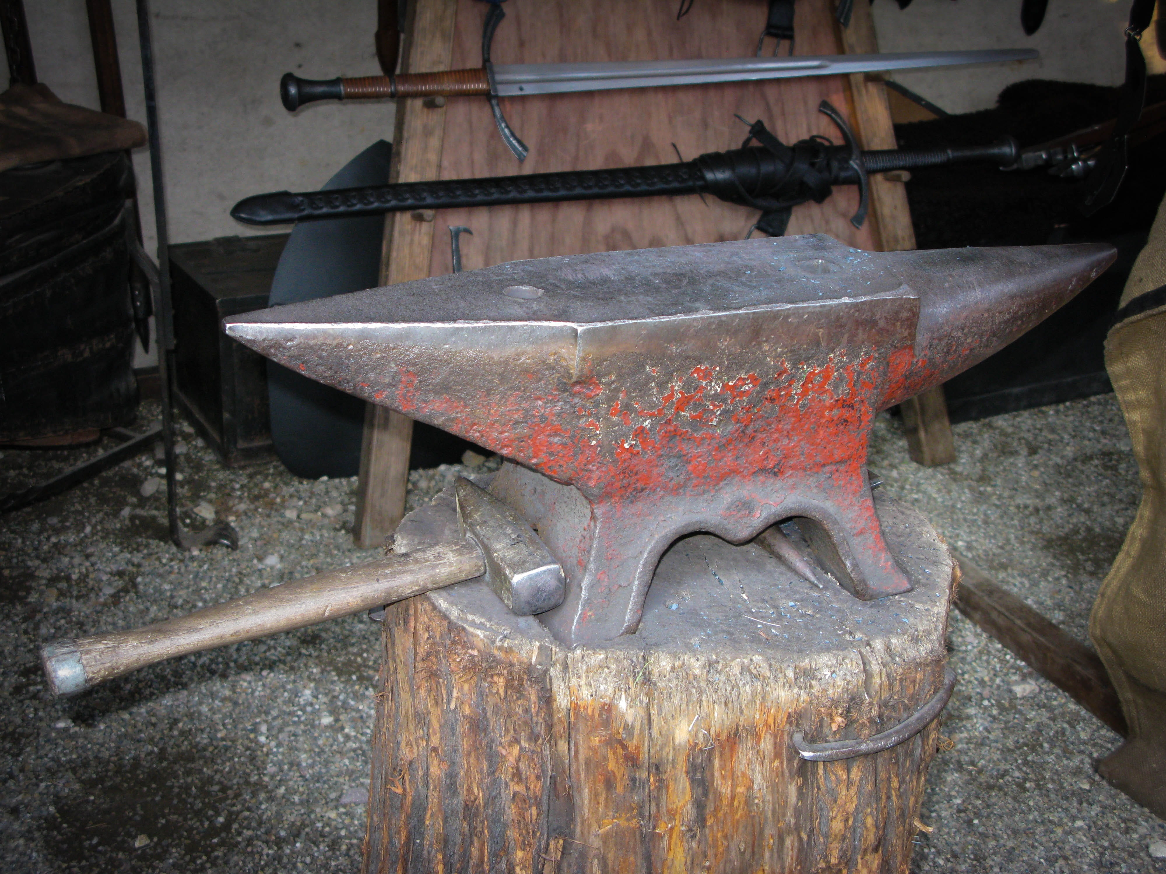 decline, weathered, equipment, fire - Natural Phenomenon, Craft, day, work tool, rusty, Anvil, hand tool, no people, close-up, high angle view, industry, HD Wallpaper