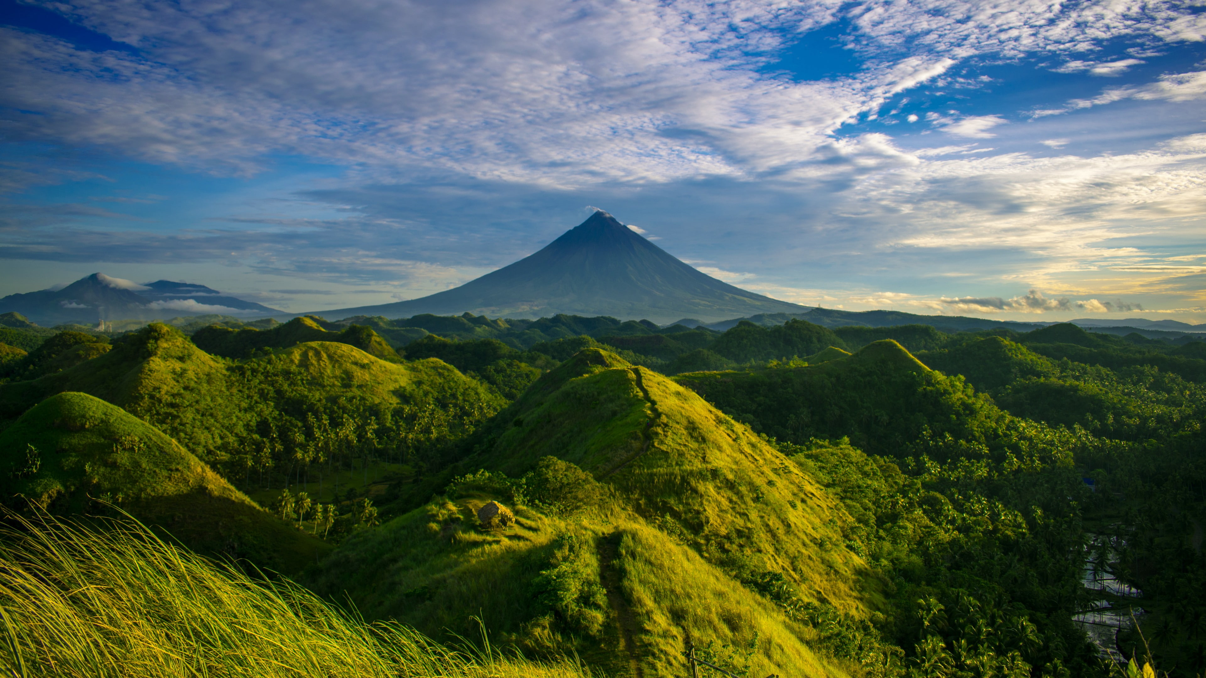 grassland, mountain, 4K, highland, green hills, ridge, hill, wilderness, sky, HD Wallpaper