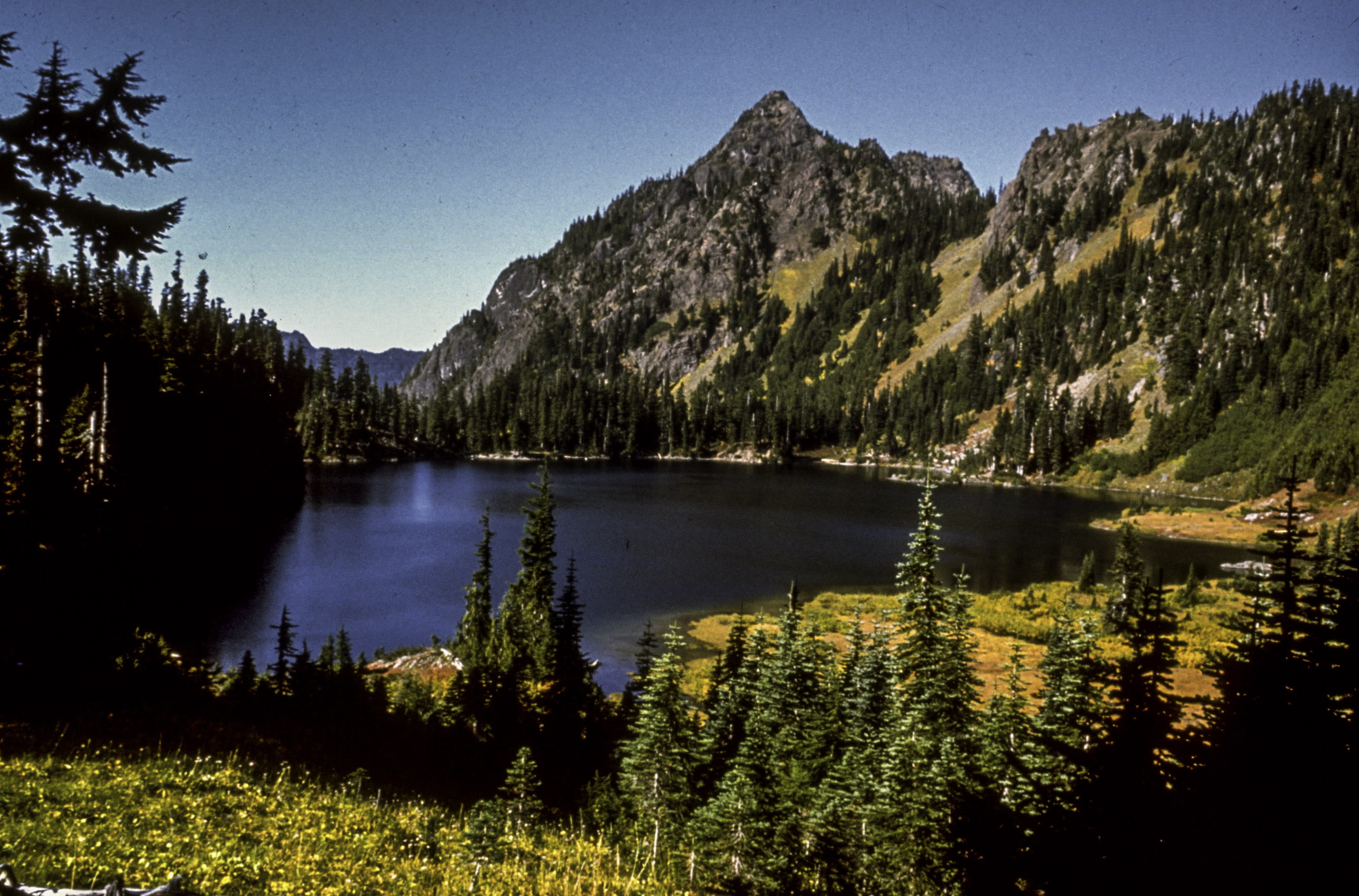 national, mountain Range, public domain, 2K, beauty In Nature, tranquility, nature, lake, plant, Scenery, United States, photo, mountain, blue, no People, HD Wallpaper