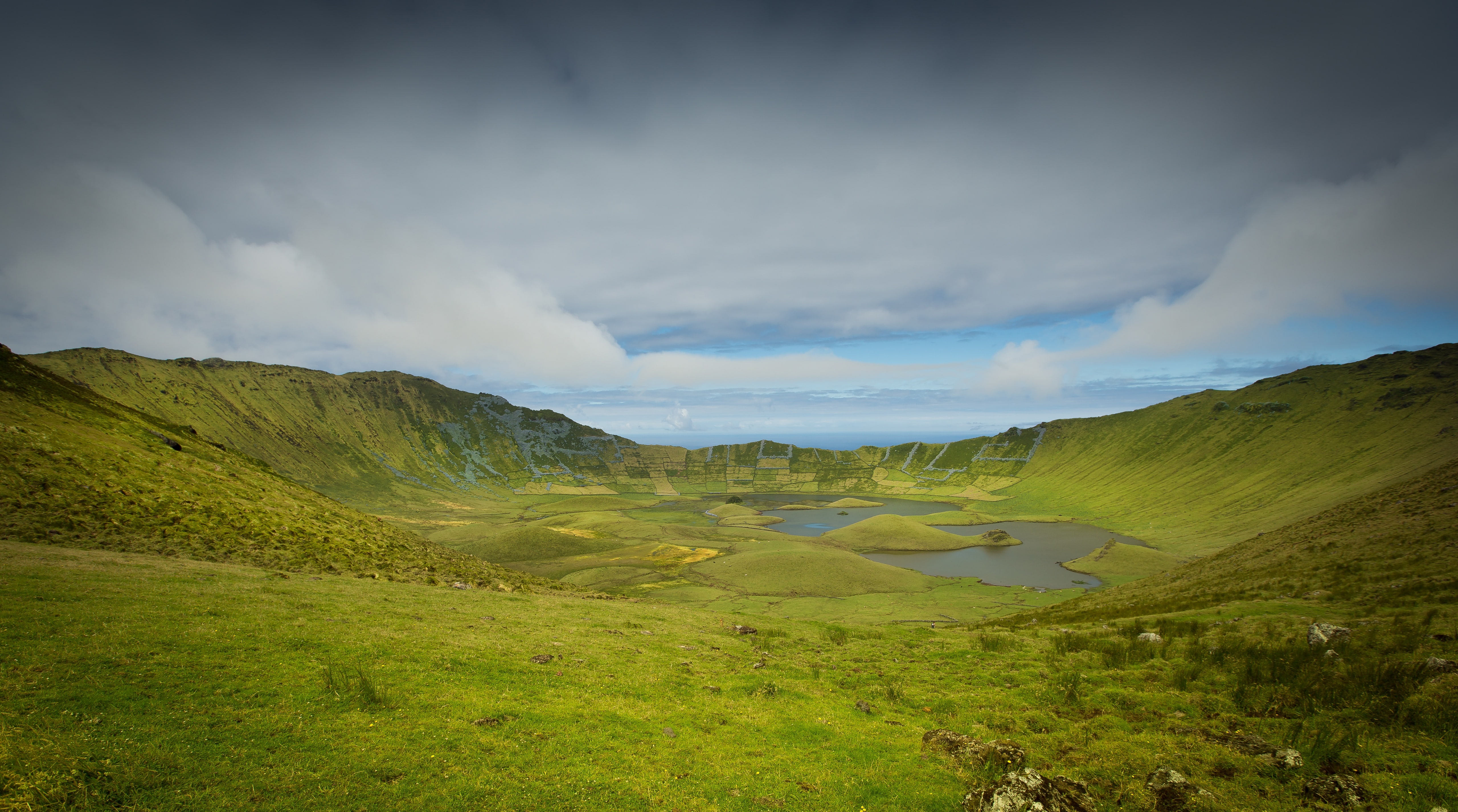 rolling landscape, non-urban scene, caldera, remote, mountain, grass, Outdoor, widelens, canon5d, green color, day, Clouds, beauty in nature, cloud - sky, HD Wallpaper