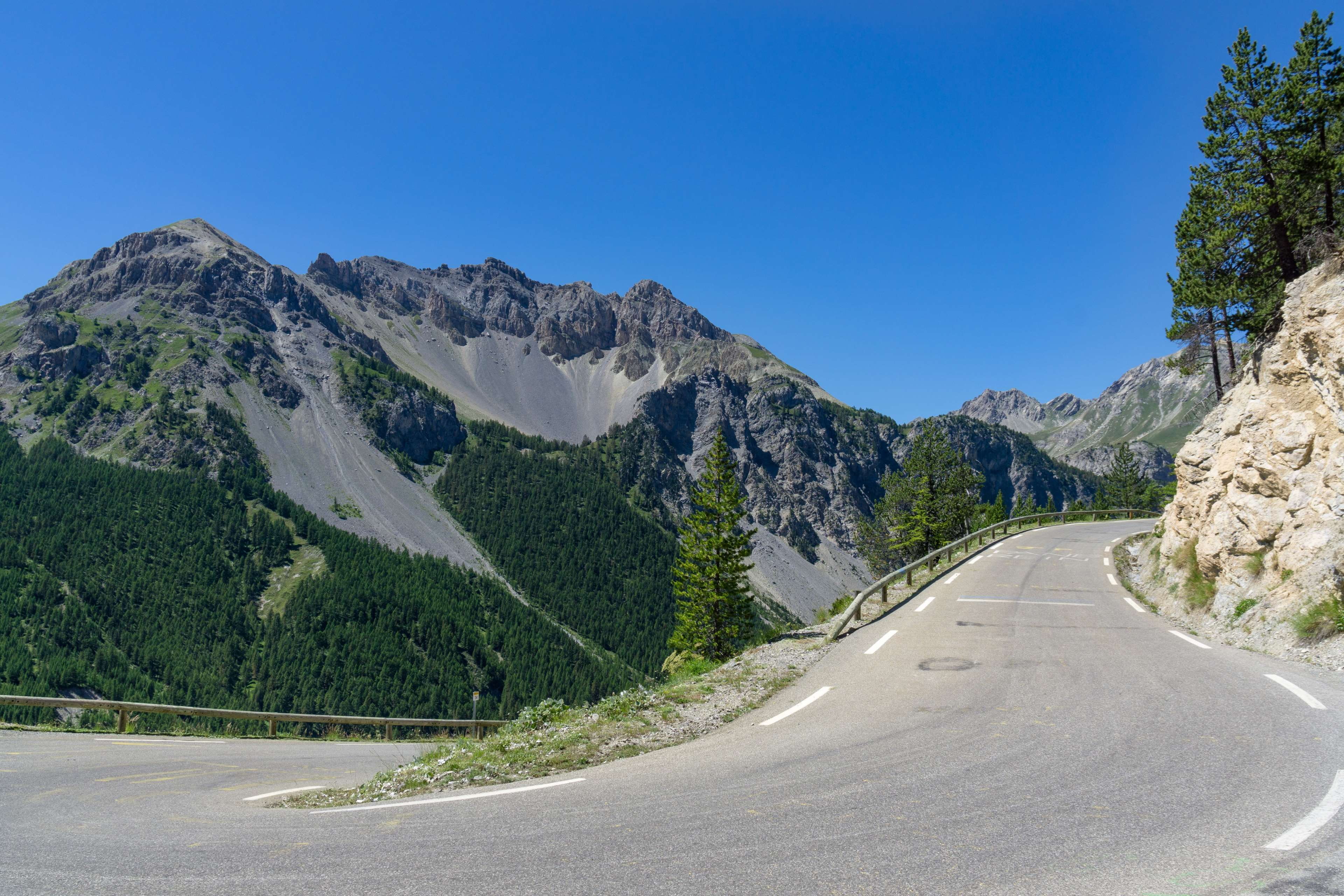 day, firs, drive, cyclamen, trave, 4K, no people, tranquil scene, mountain range, curves, tranquility, mountains, mountain road, panorama, rock massif, HD Wallpaper