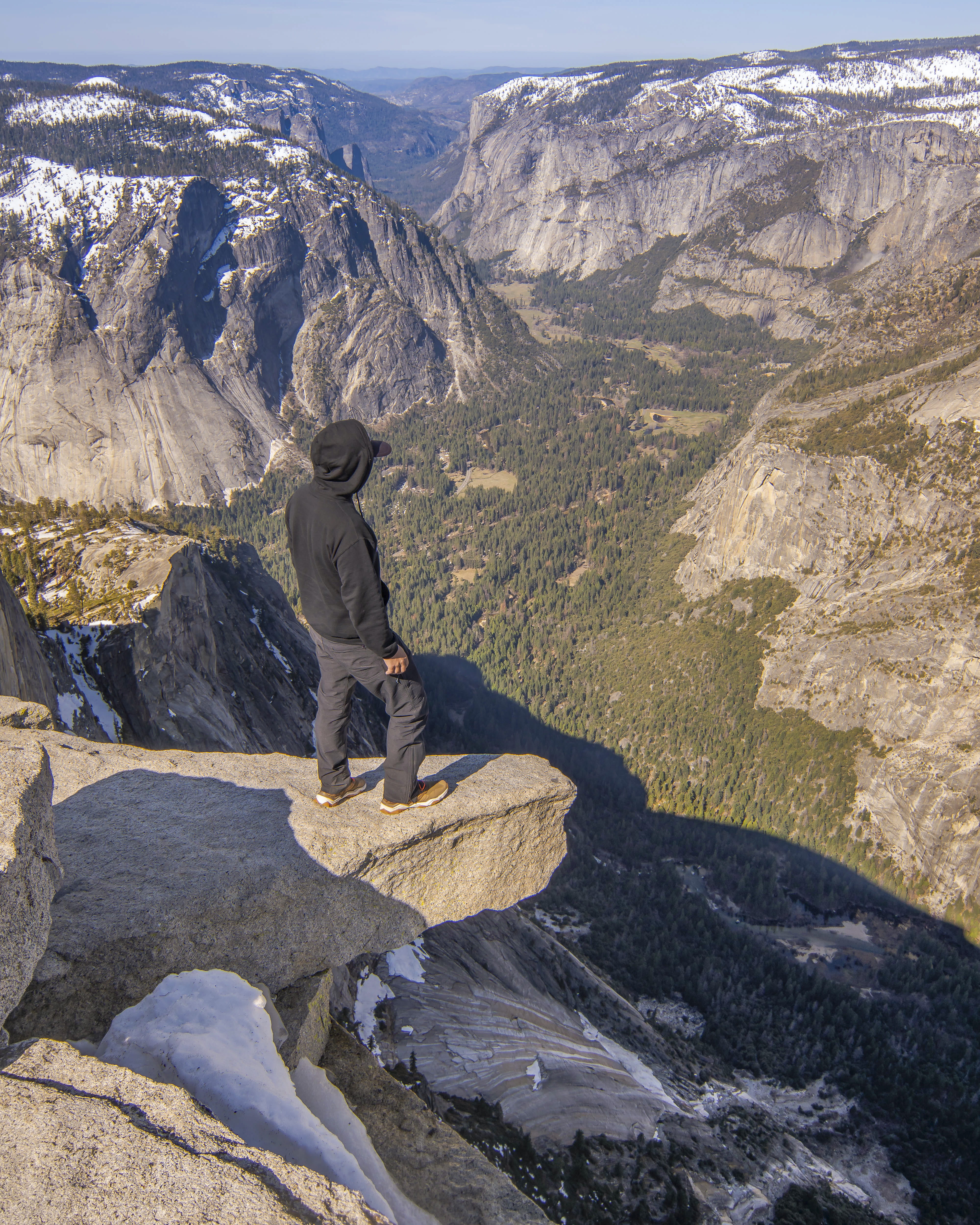 canyon, man, solid, one person, mountain range, adventure, tunnel view, 4K, beauty in nature, footwear, landscape, valley, non-urban scene, nature, shoe, Phone HD Wallpaper